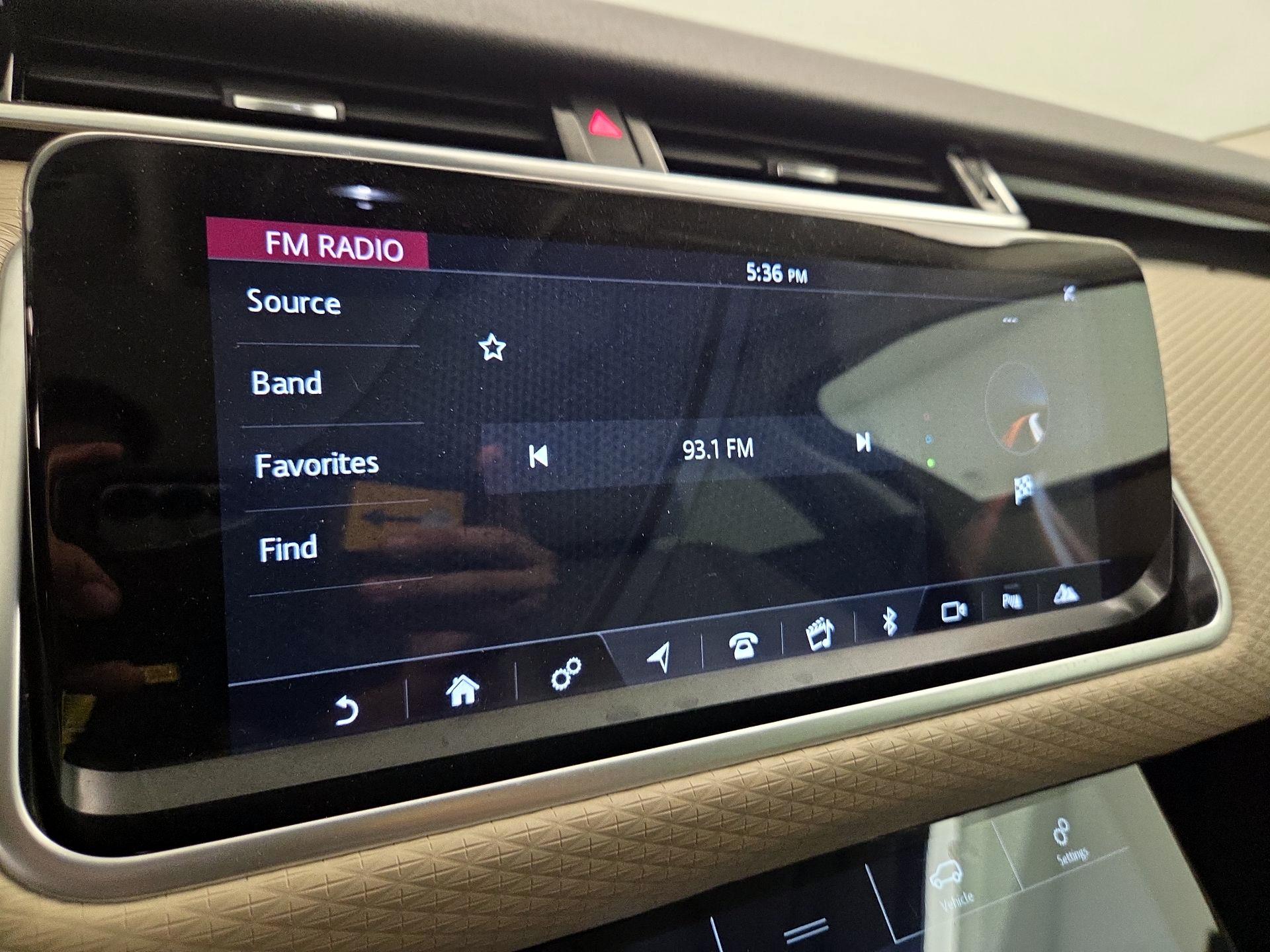 Thumbnail: 2019 Land Rover Range Rover Velar - 16