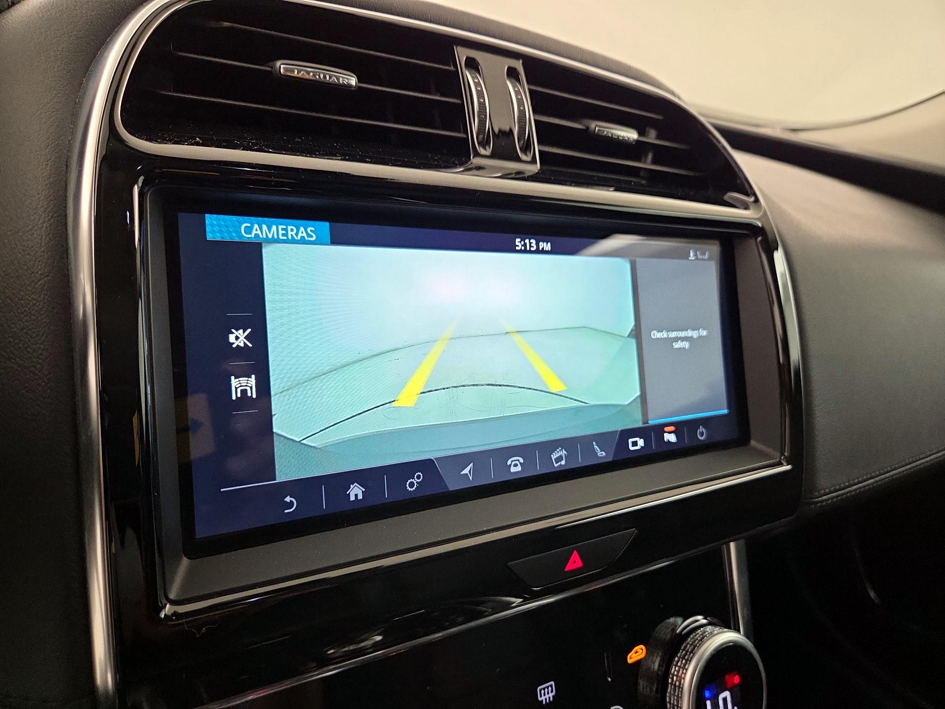 Thumbnail: 2020 Jaguar XE - 15