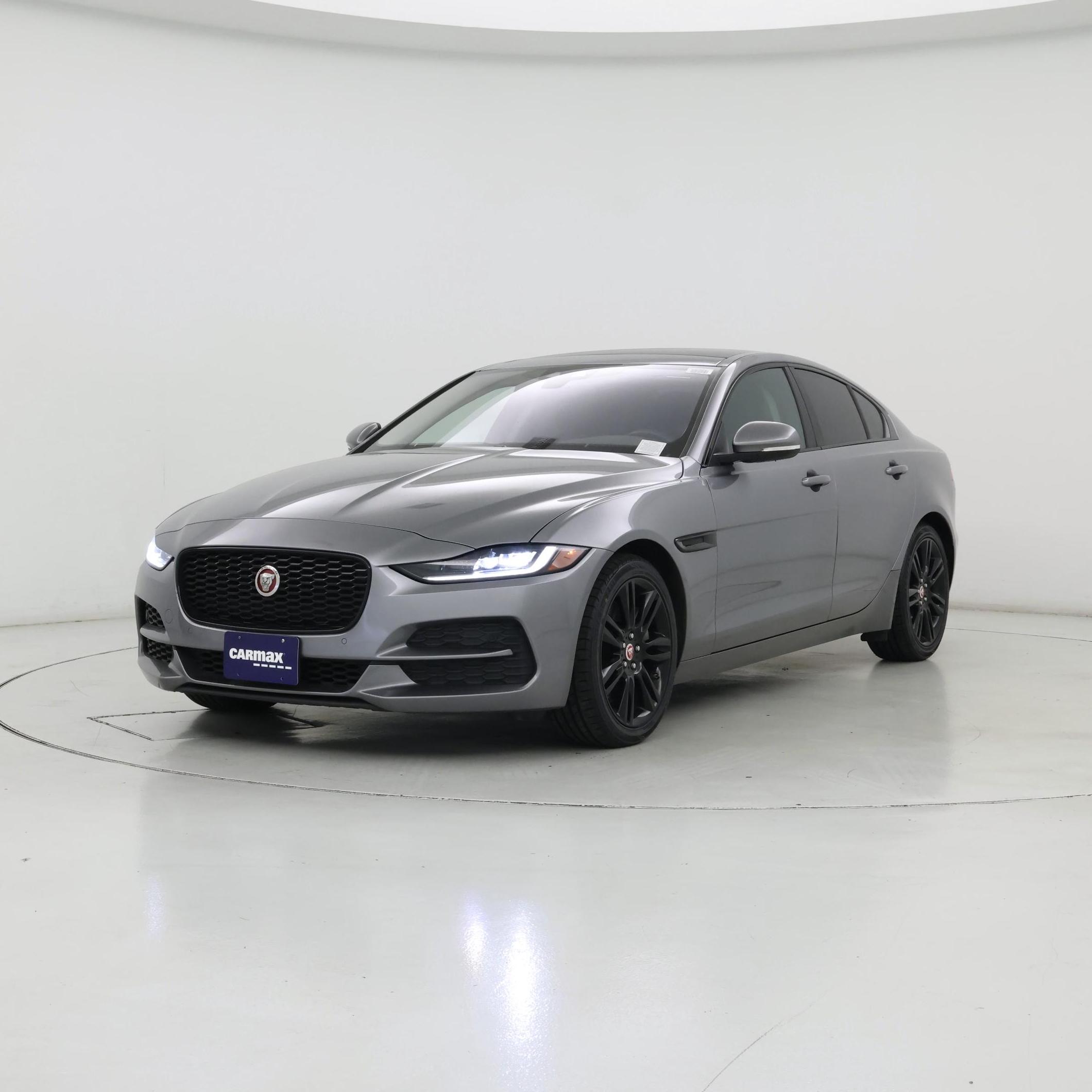 Thumbnail: 2020 Jaguar XE - 4