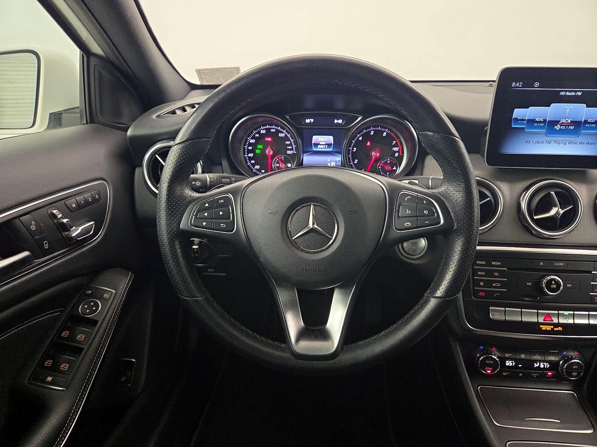 Thumbnail: 2019 Mercedes-Benz GLA - 10