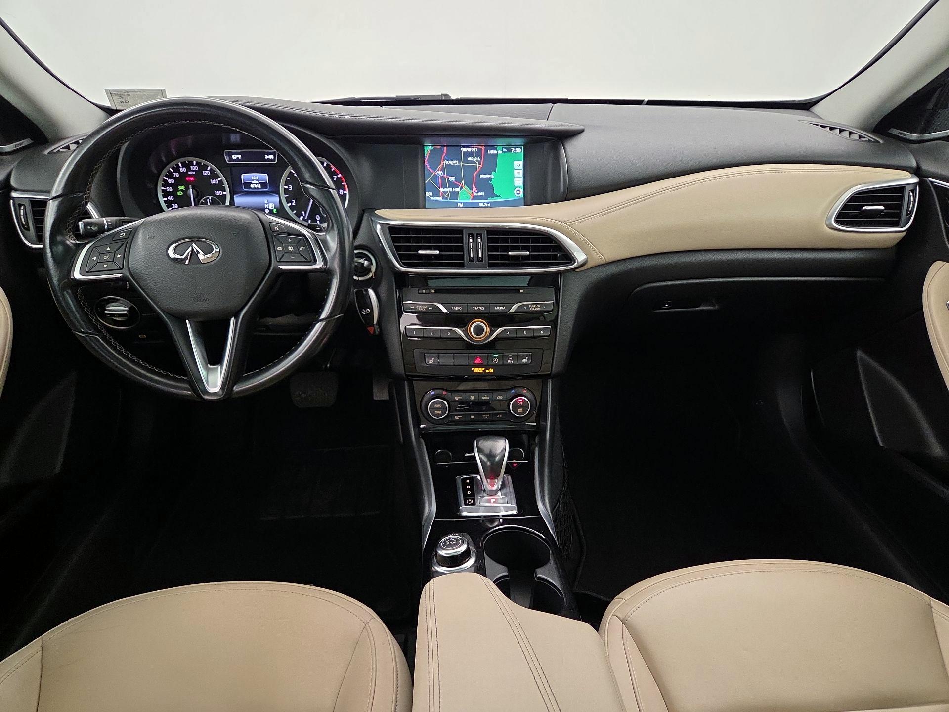 Thumbnail: 2017 INFINITI QX30 - 9