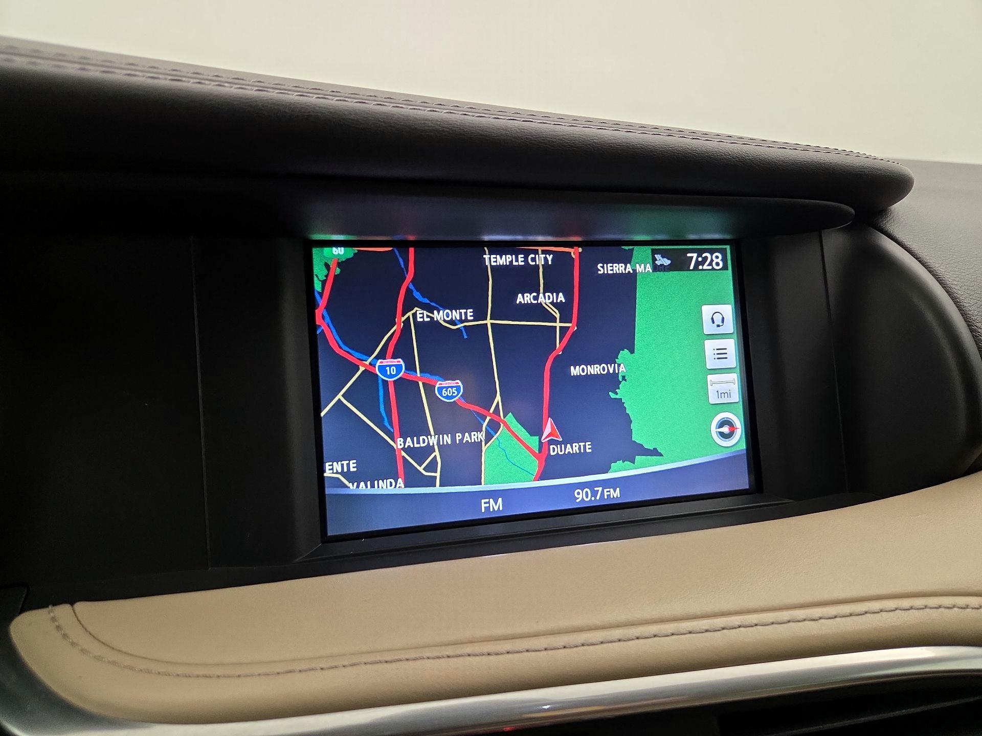 Thumbnail: 2017 INFINITI QX30 - 14