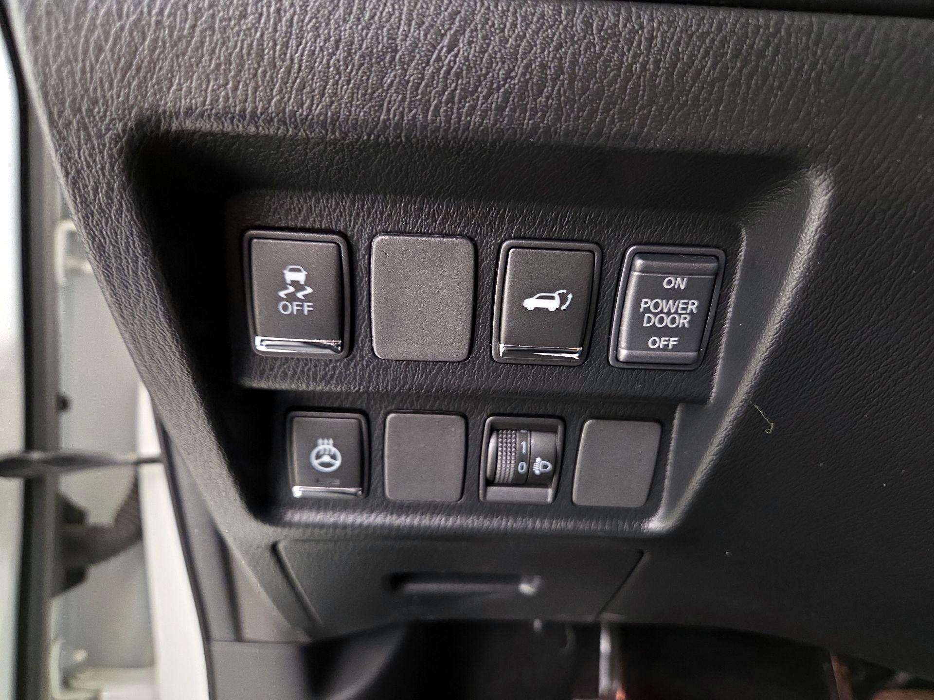 Thumbnail: 2015 INFINITI QX60 - 13