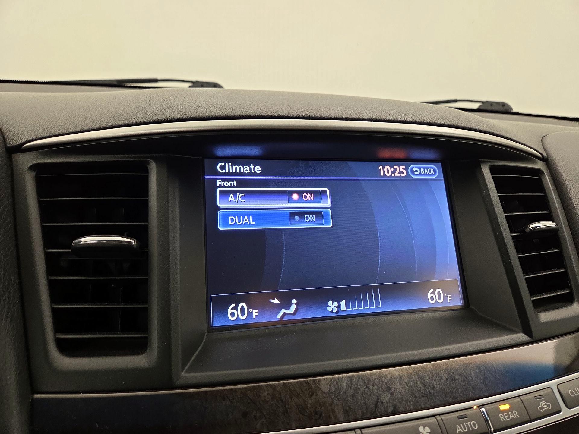 Thumbnail: 2015 INFINITI QX60 - 17