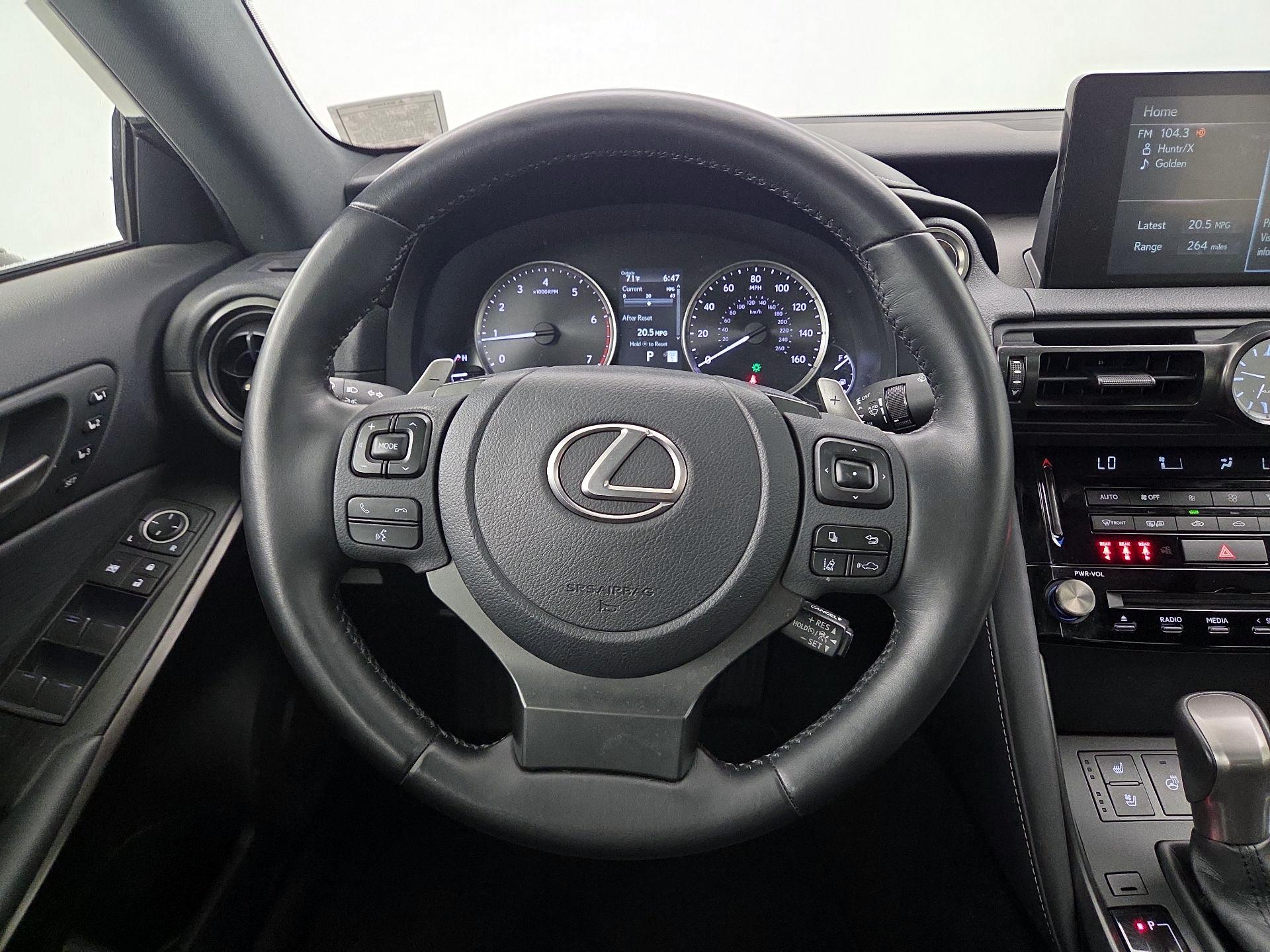 Thumbnail: 2023 Lexus IS - 10