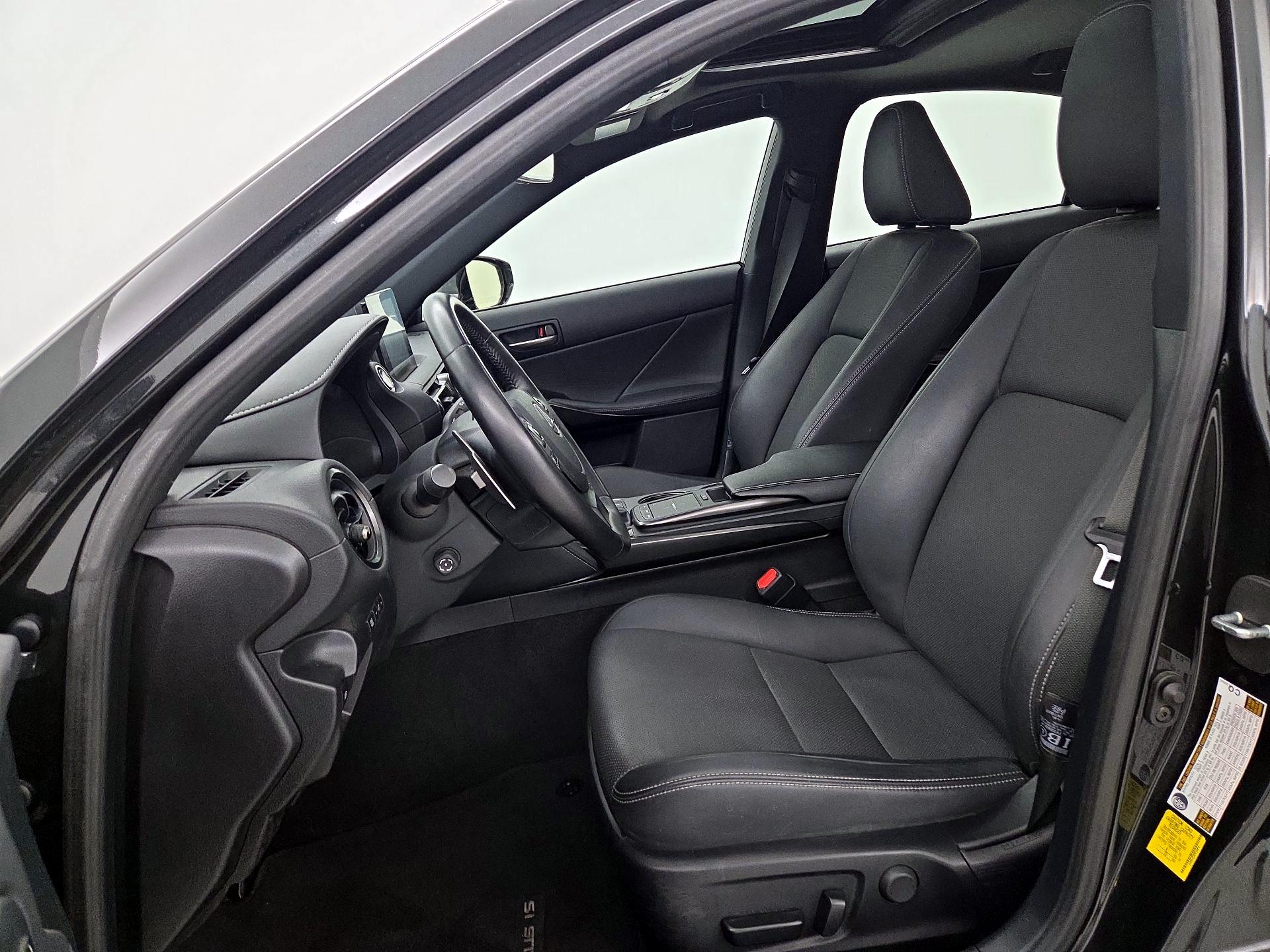 Thumbnail: 2023 Lexus IS - 11