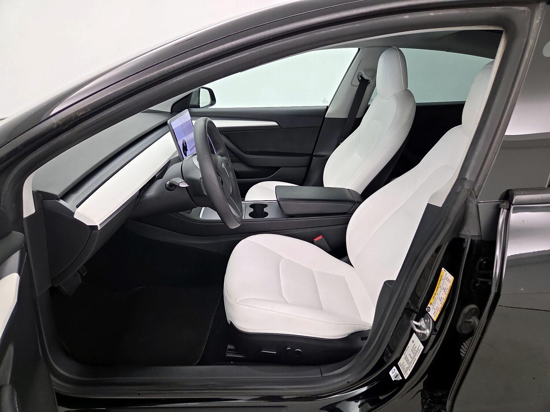 Thumbnail: 2021 Tesla Model 3 - 11