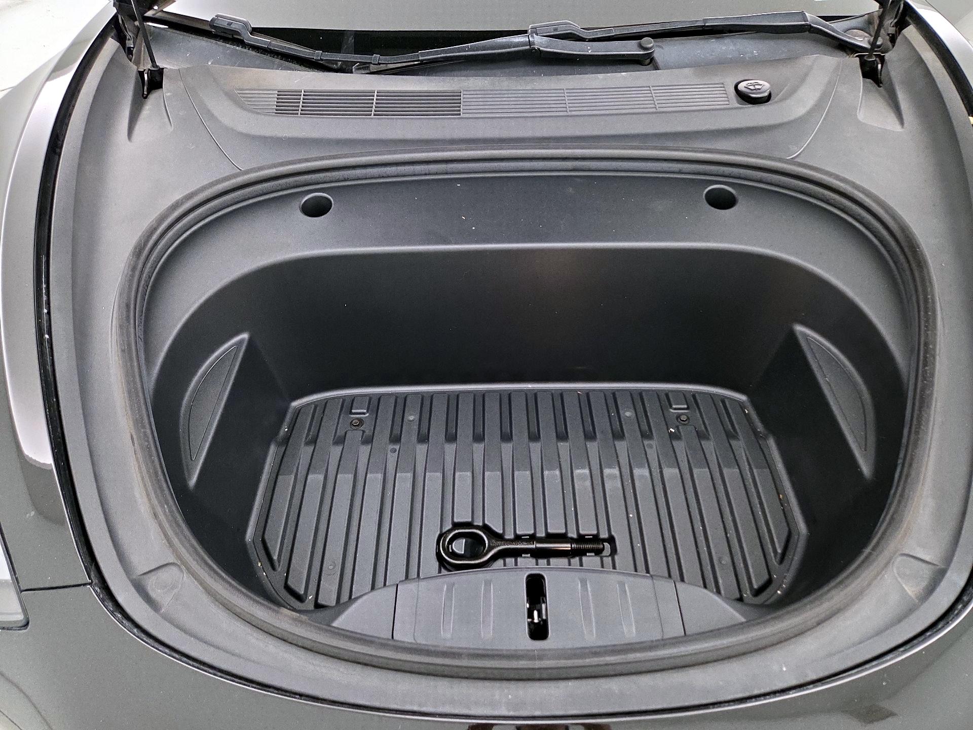 Thumbnail: 2021 Tesla Model 3 - 20