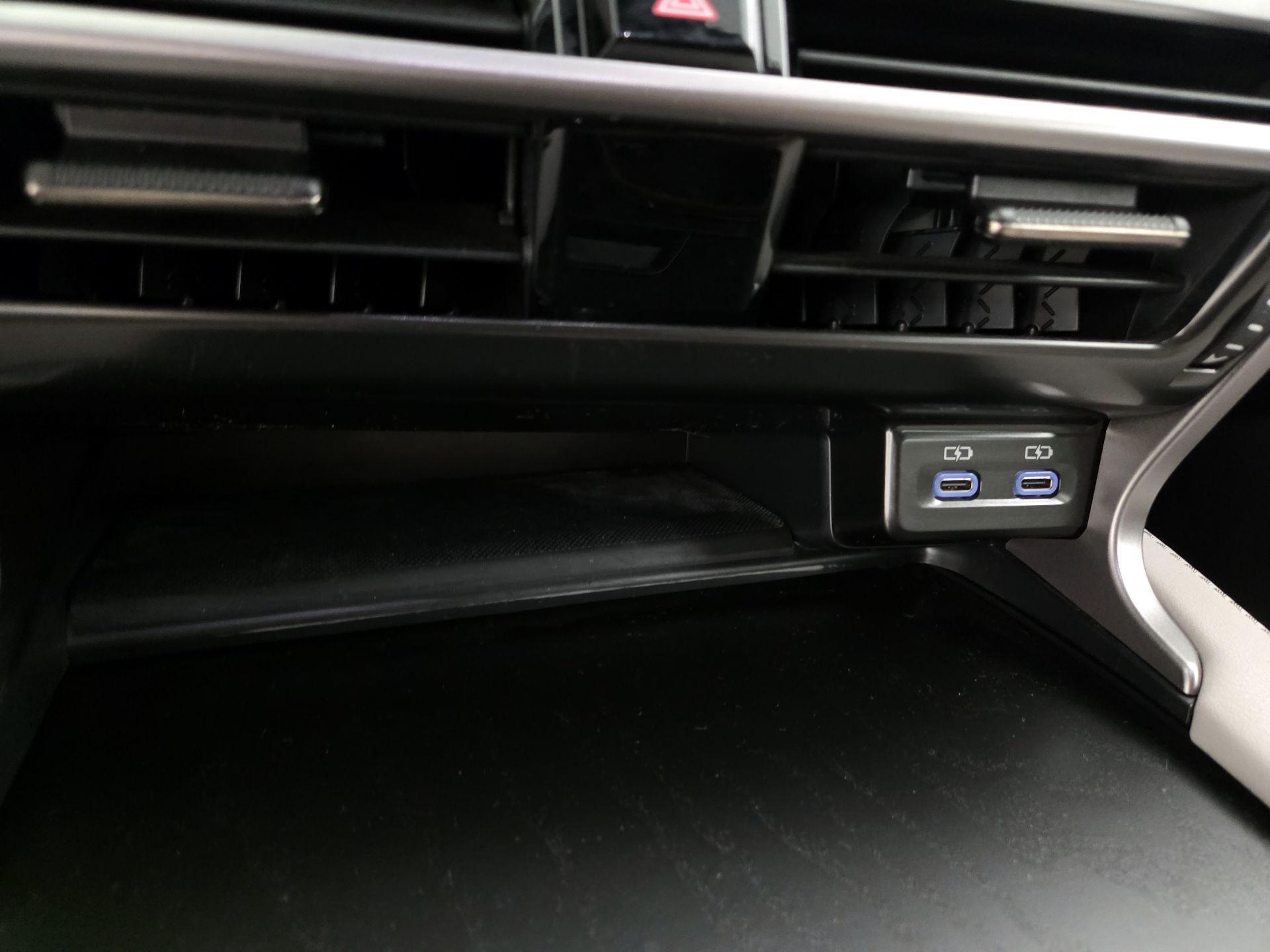 Thumbnail: 2023 Lexus RX - 19