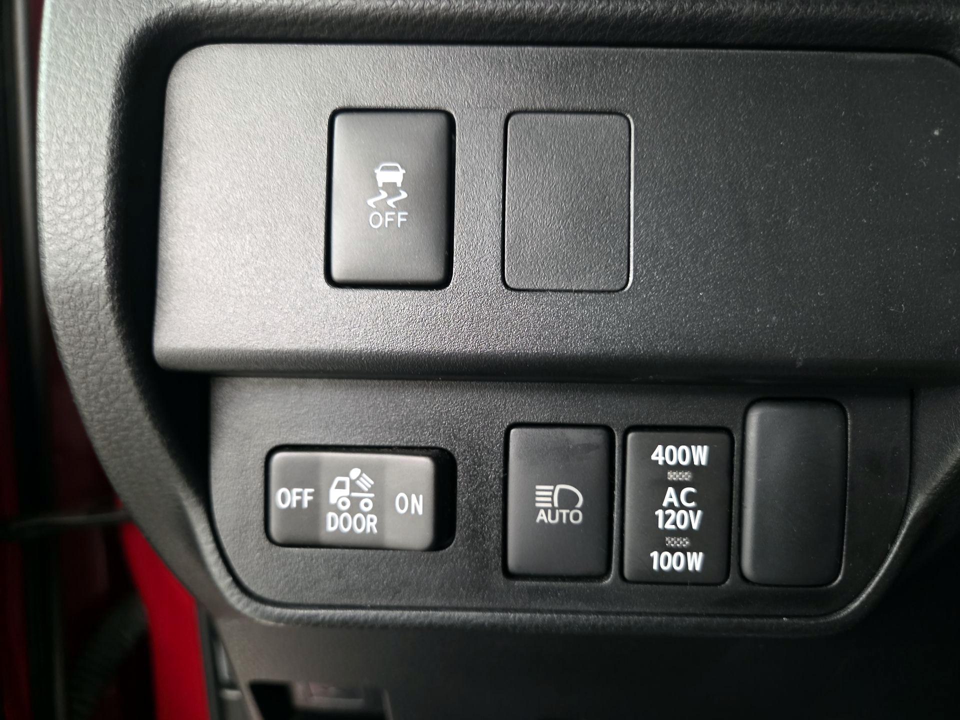 Thumbnail: 2022 Toyota Tacoma - 13