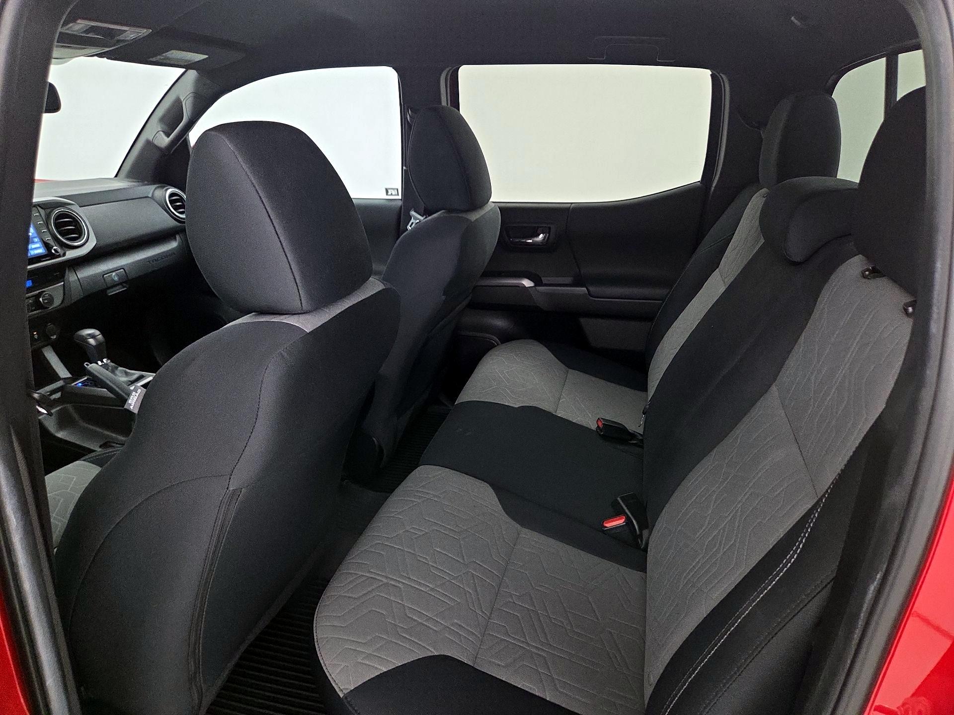 Thumbnail: 2022 Toyota Tacoma - 19