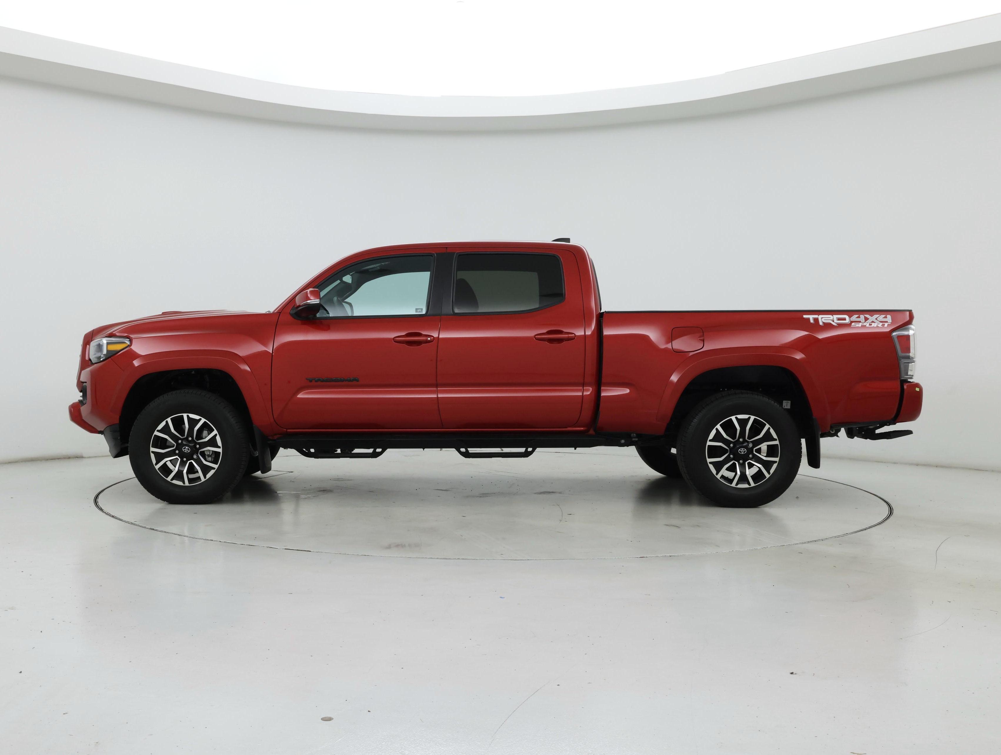 Thumbnail: 2022 Toyota Tacoma - 3