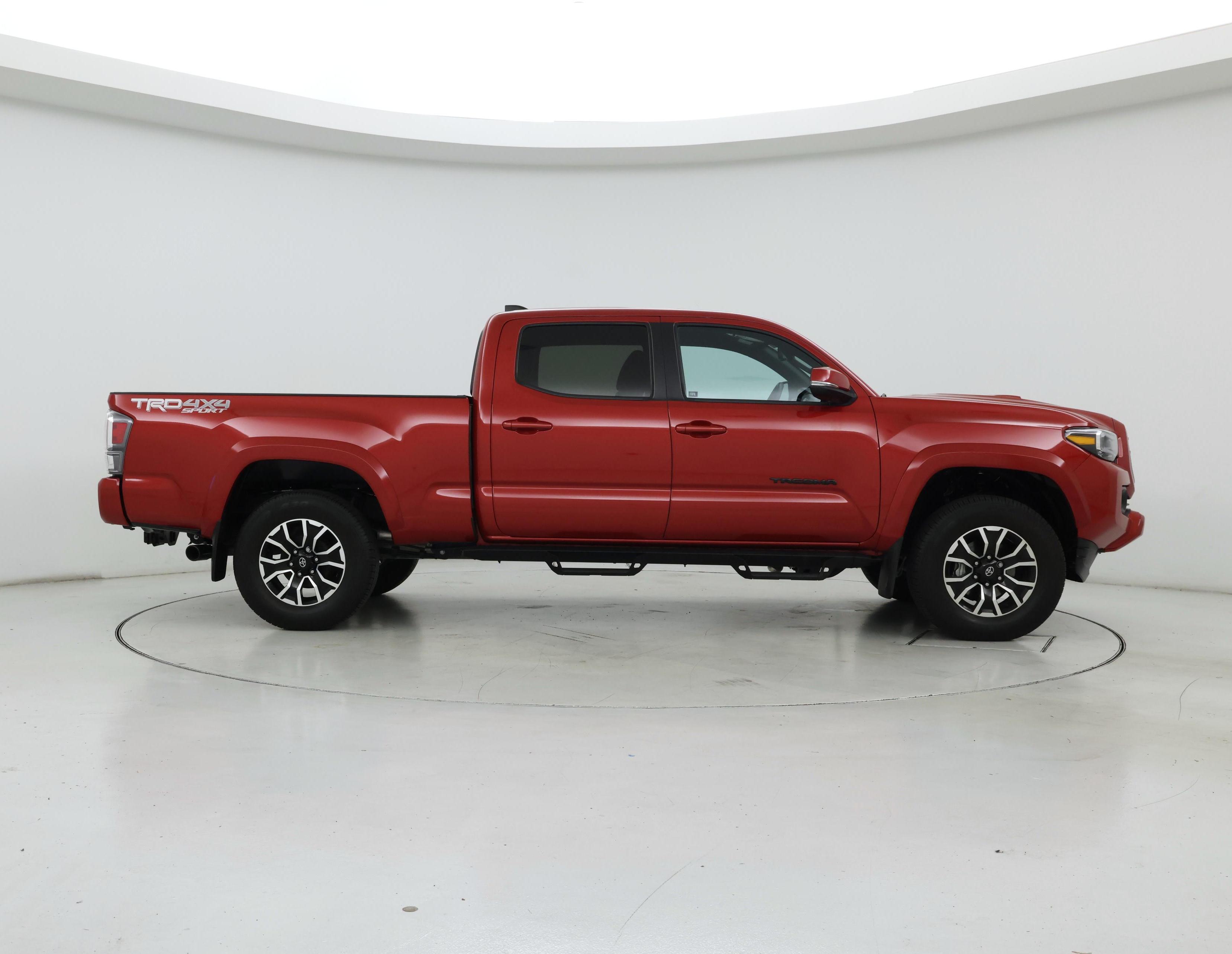 Thumbnail: 2022 Toyota Tacoma - 7