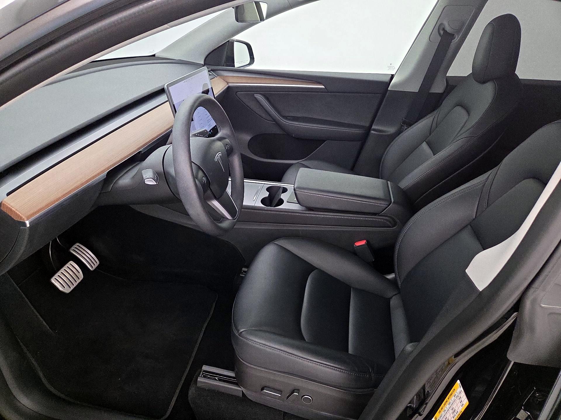 Thumbnail: 2022 Tesla Model Y - 11