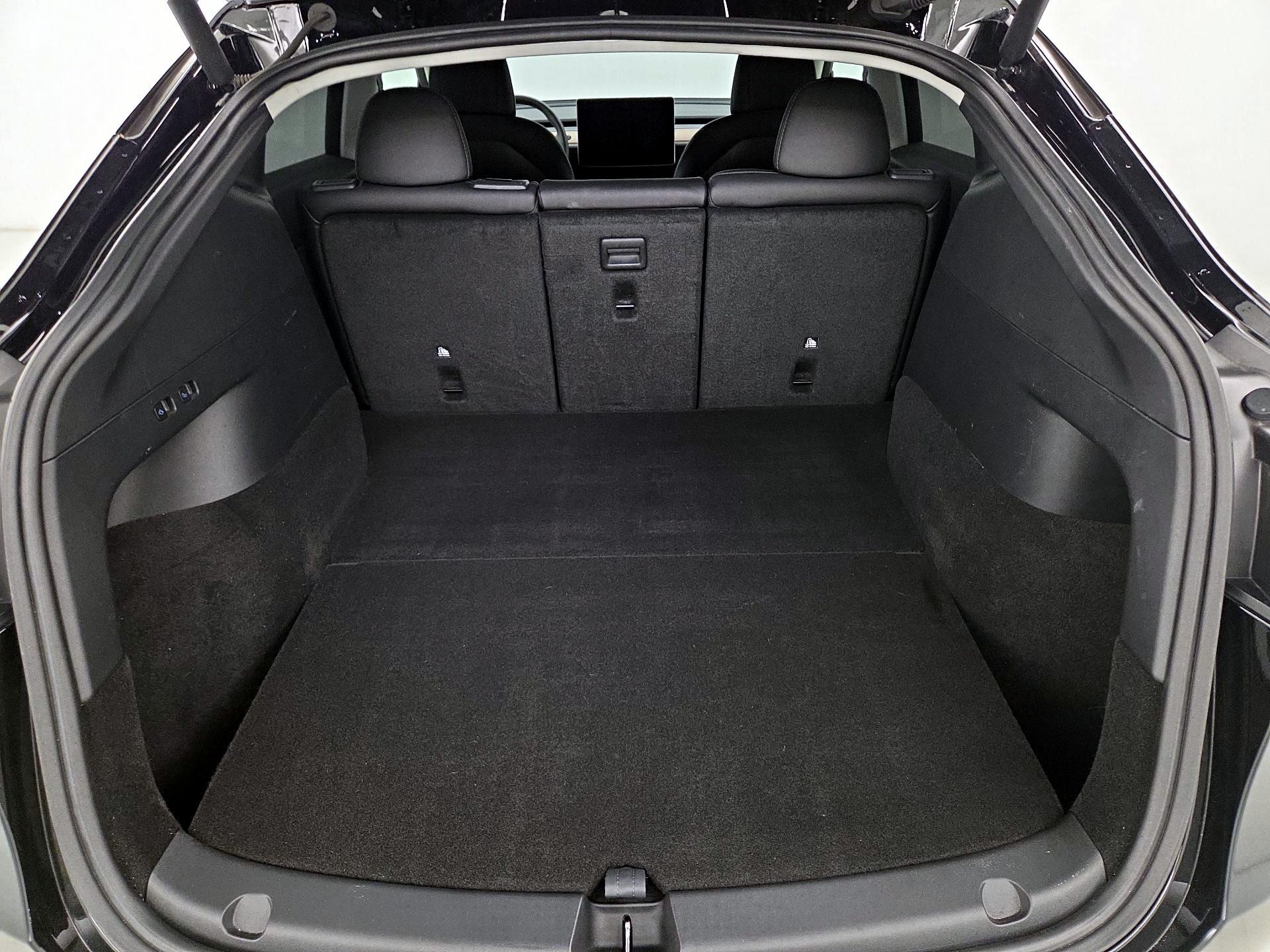 Thumbnail: 2022 Tesla Model Y - 19