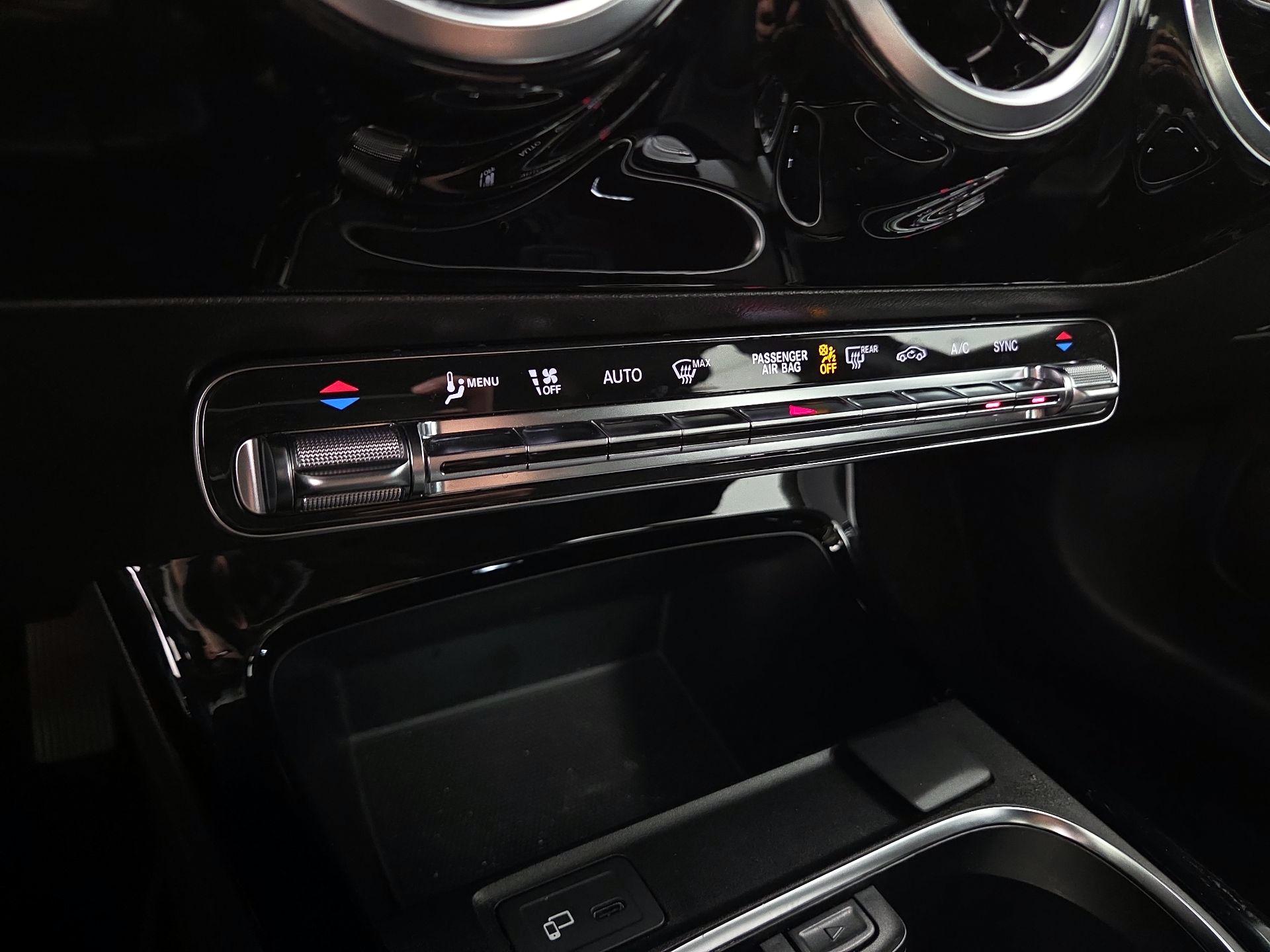 Thumbnail: 2020 Mercedes-Benz A-Class - 16