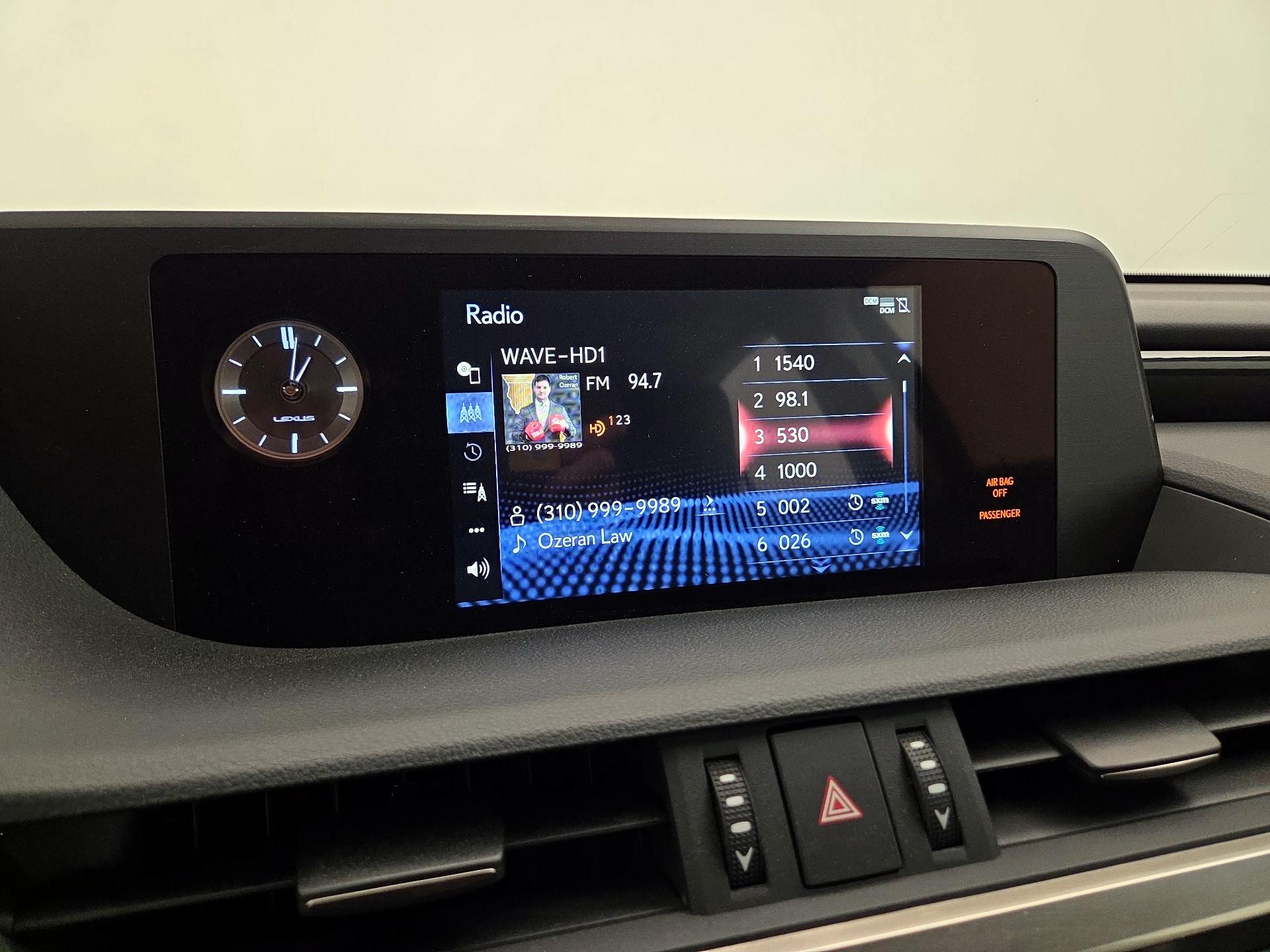 Thumbnail: 2021 Lexus ES - 15