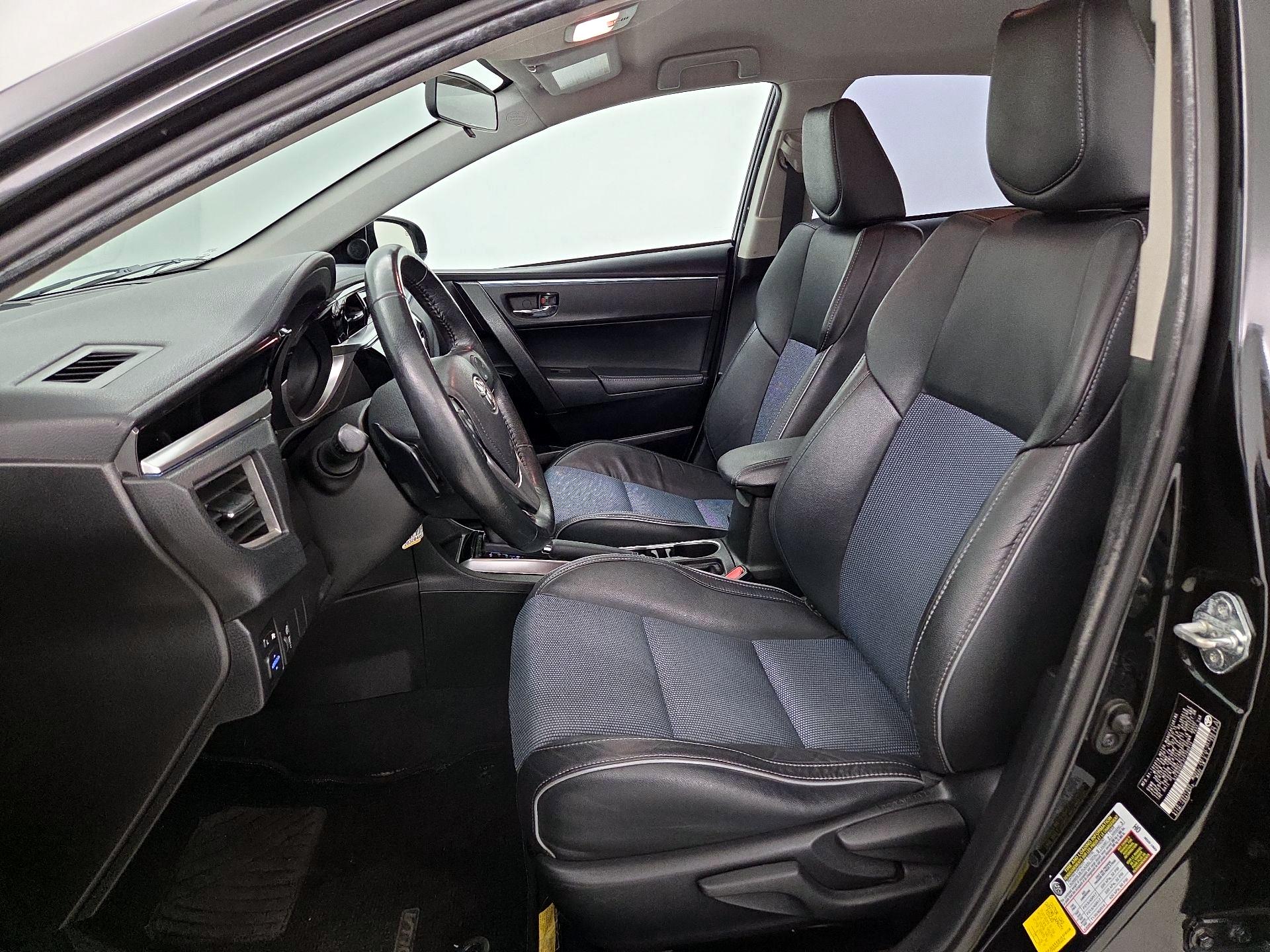 Thumbnail: 2015 Toyota Corolla - 11