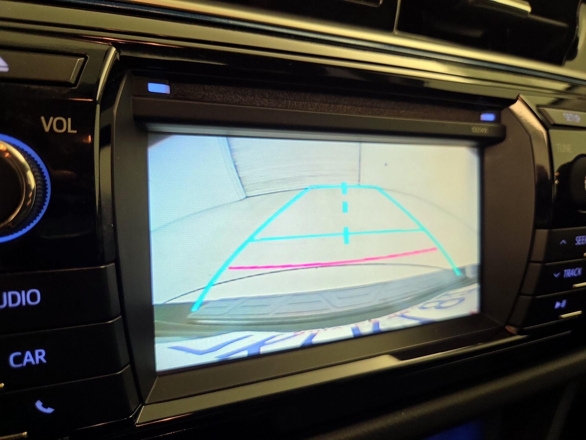 Thumbnail: 2015 Toyota Corolla - 14