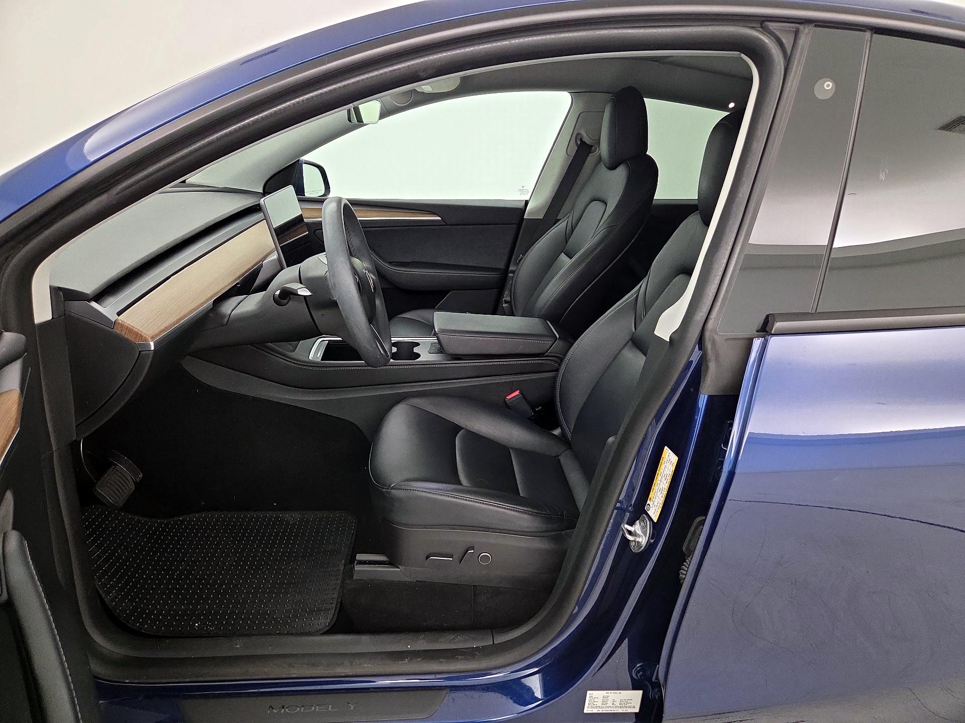 Thumbnail: 2022 Tesla Model Y - 11