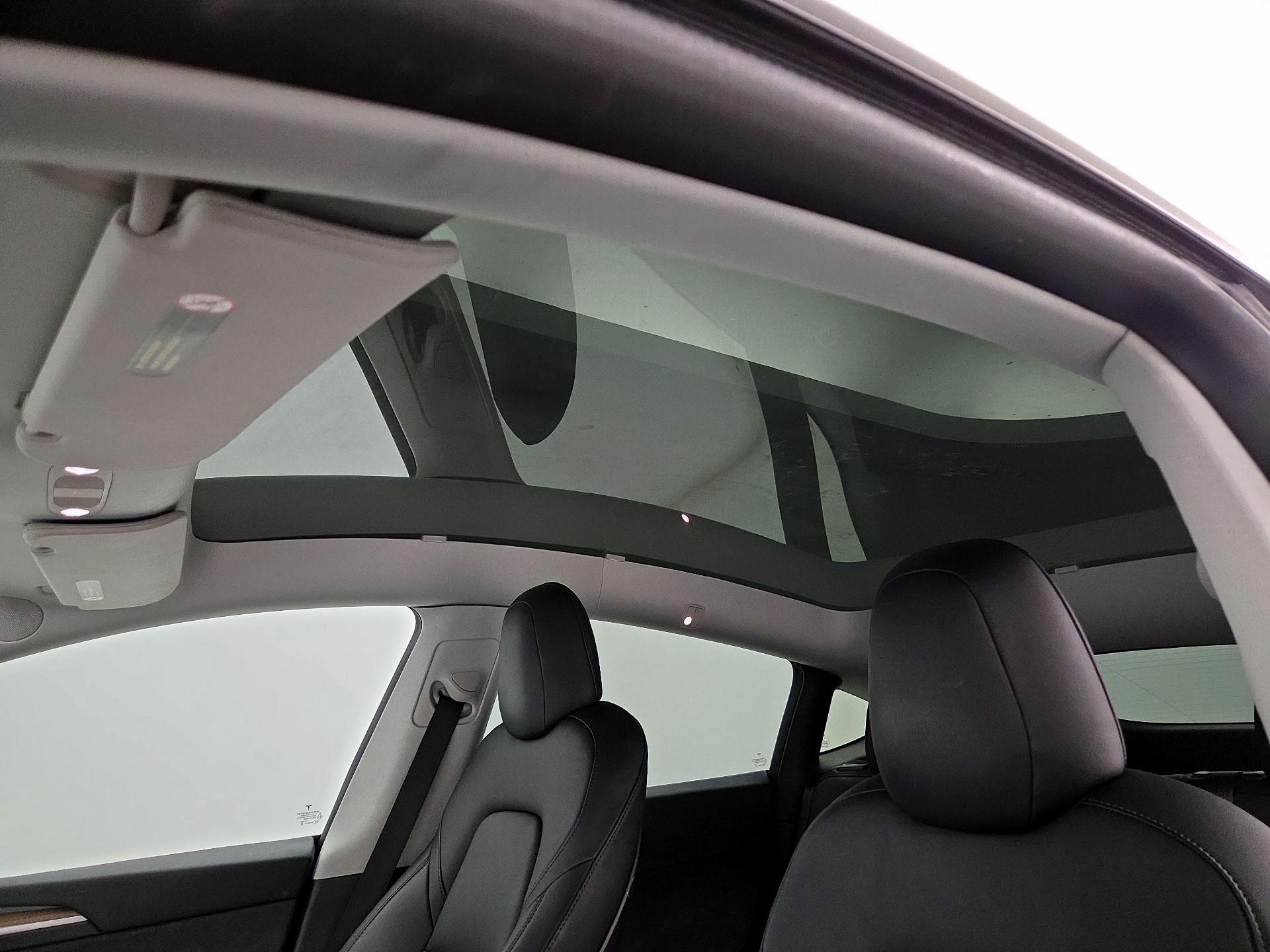 Thumbnail: 2022 Tesla Model Y - 18