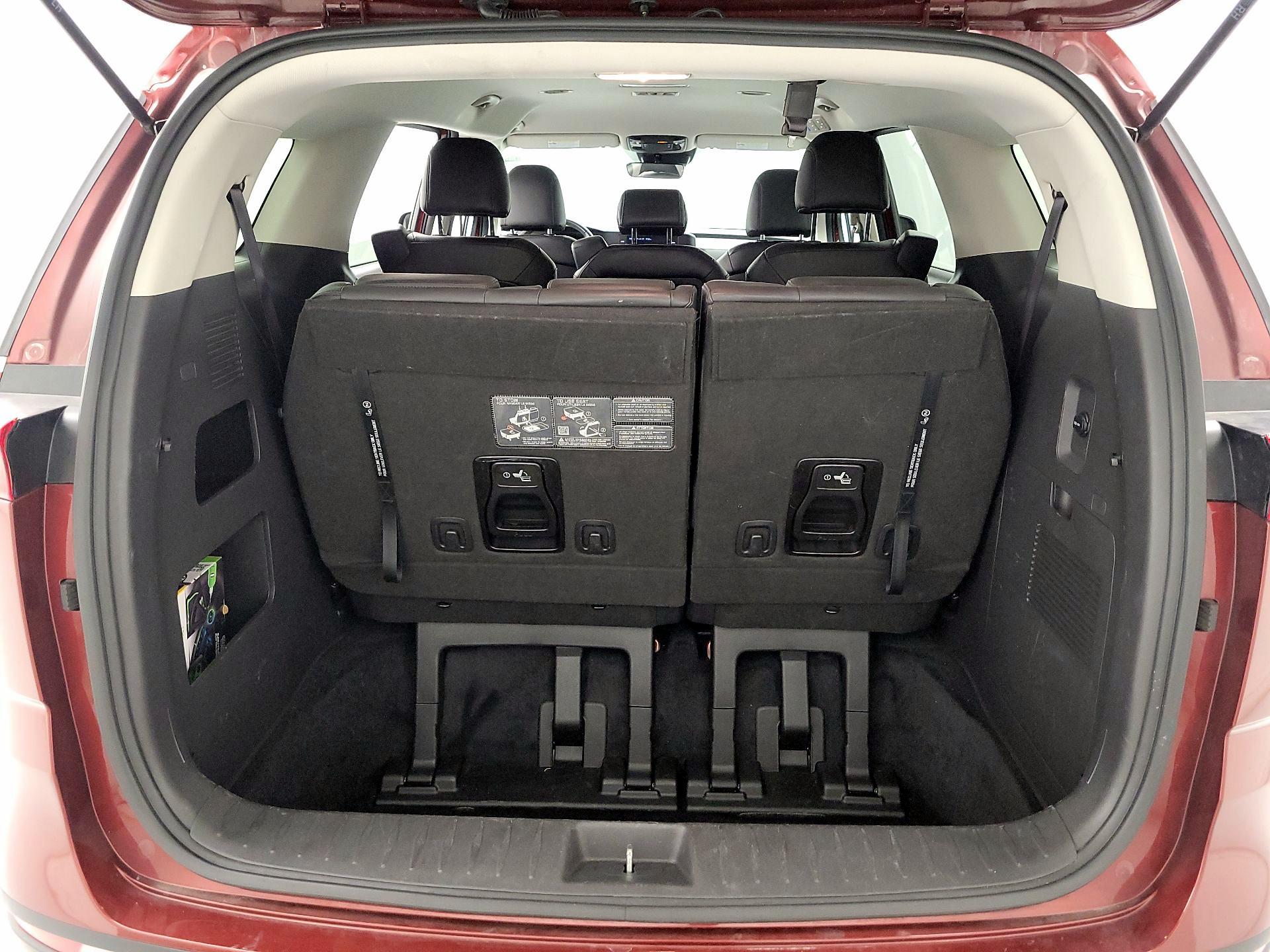 Thumbnail: 2024 Kia Carnival - 20