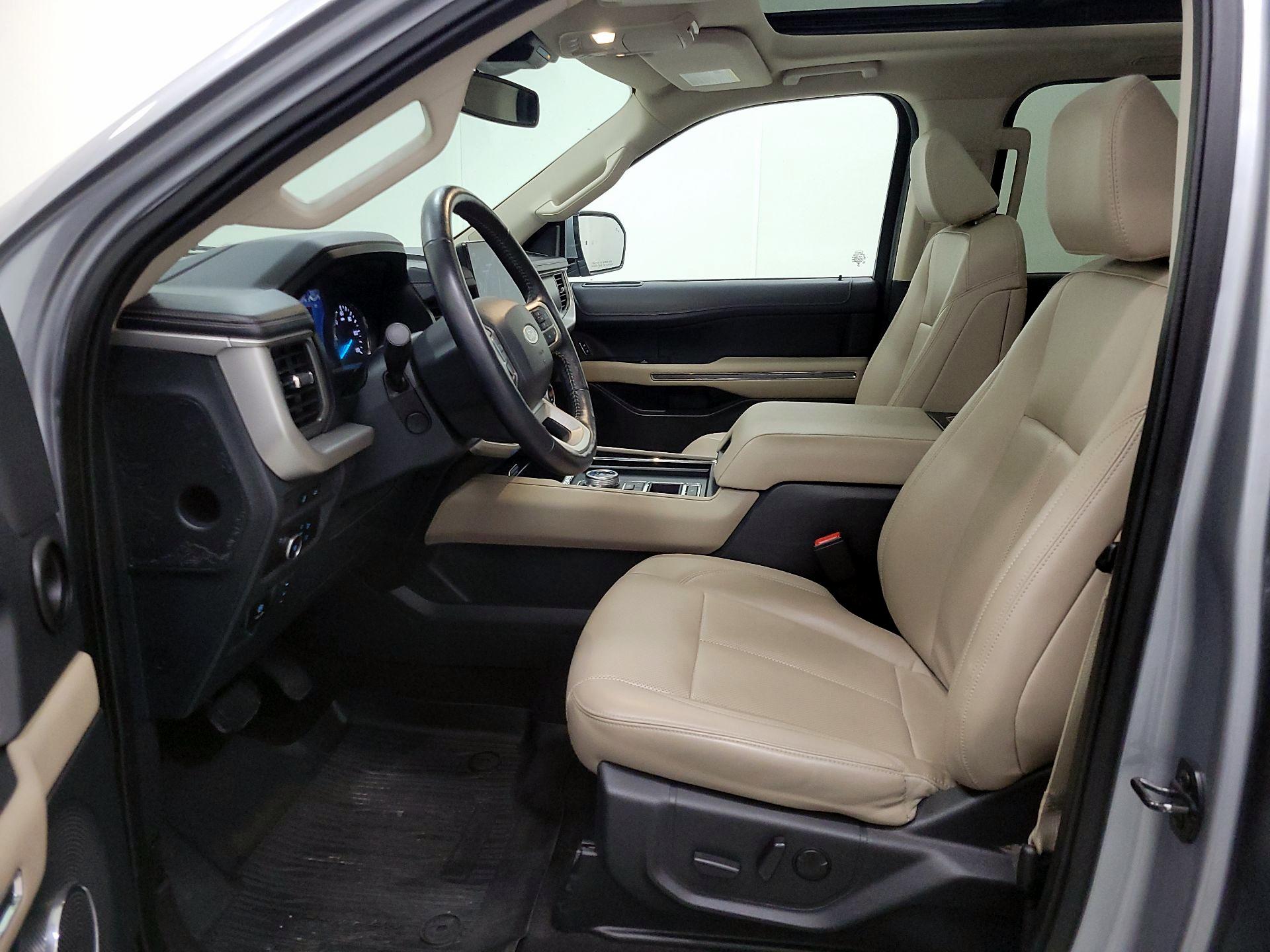 Thumbnail: 2023 Ford Expedition - 11