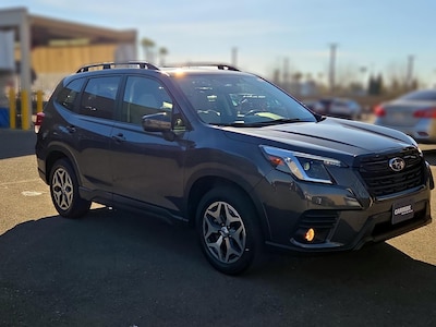 2022 Subaru Forester Premium