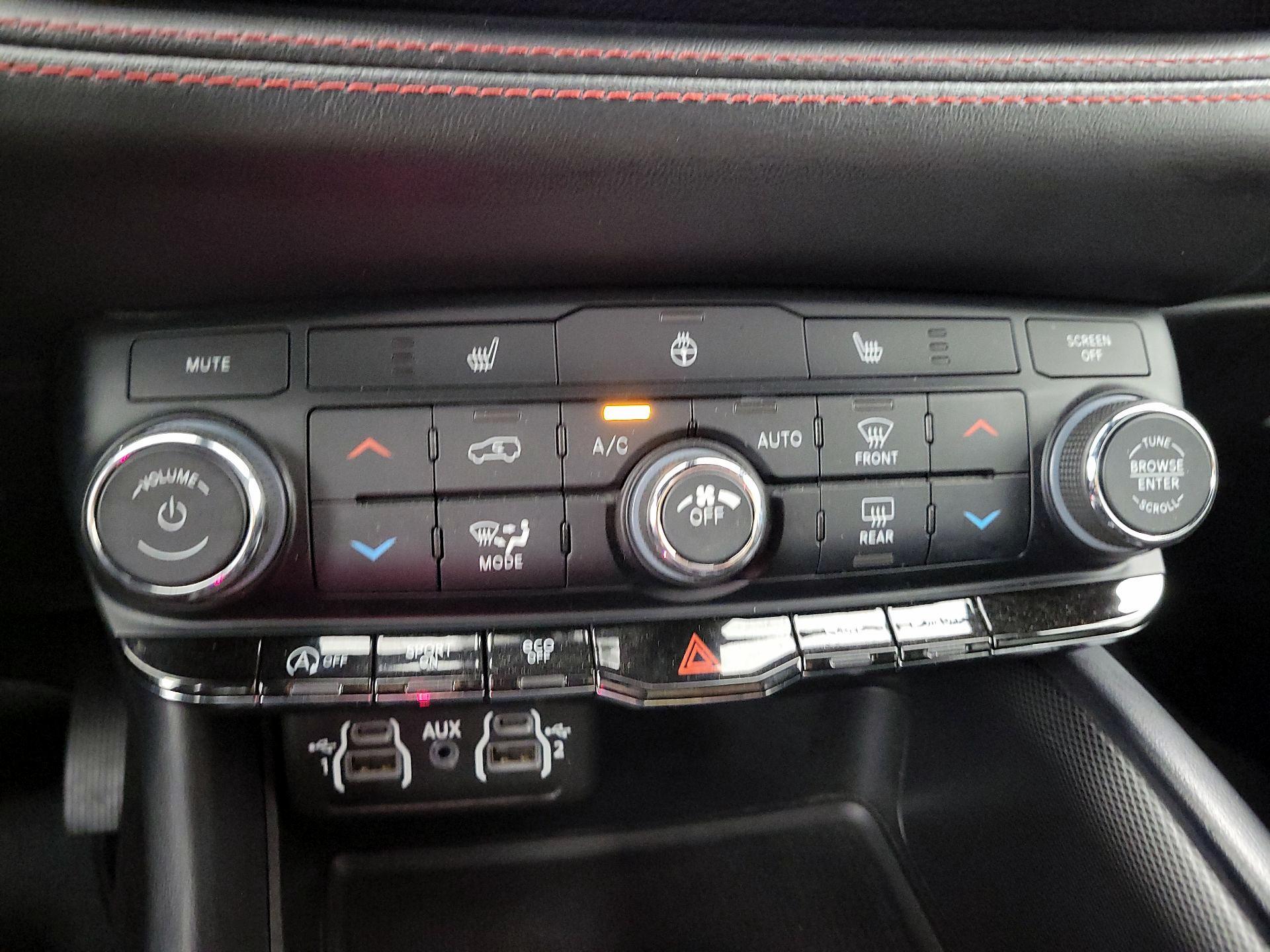 Thumbnail: 2023 Dodge Durango - 16