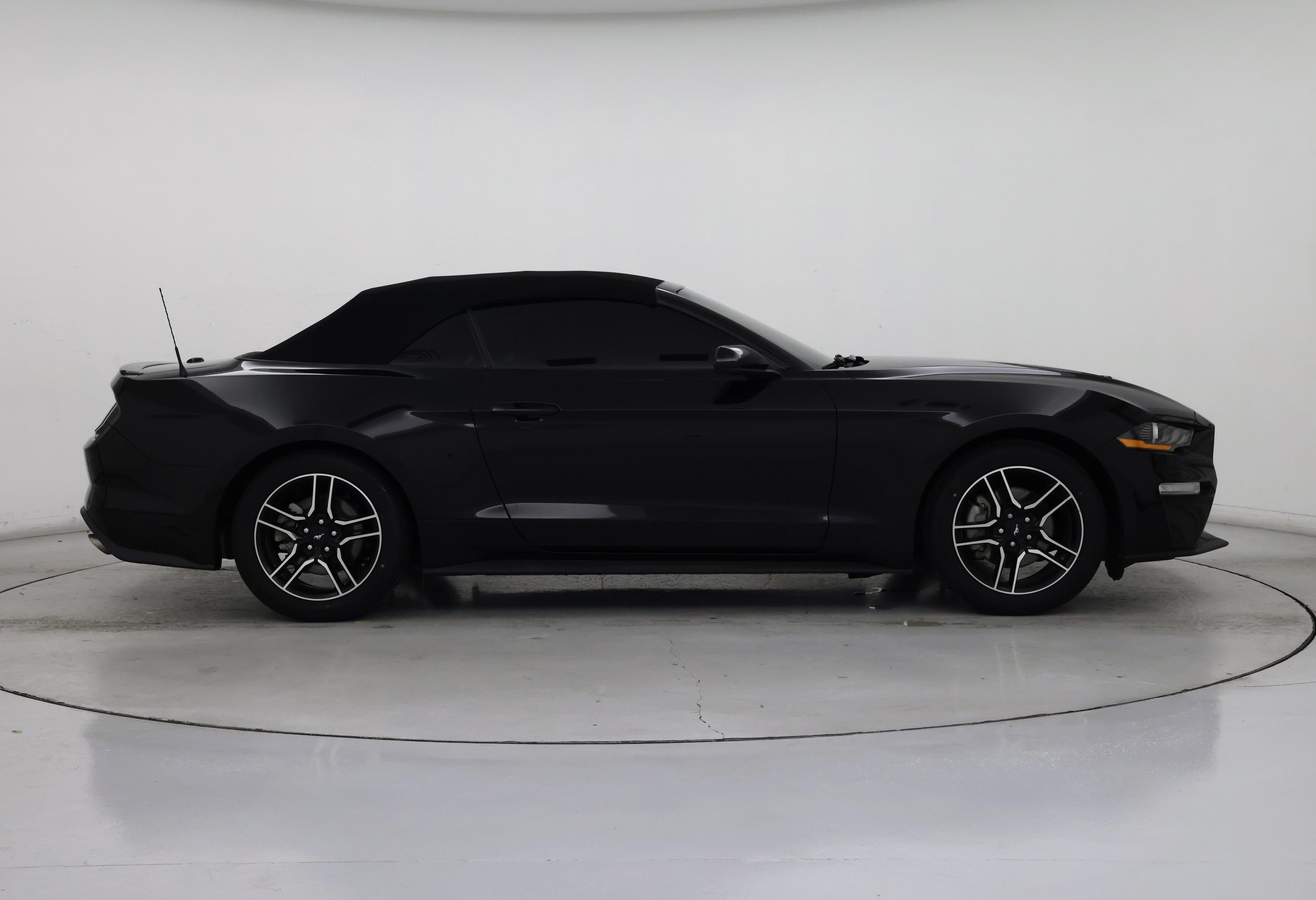 Thumbnail: 2021 Ford Mustang - 7