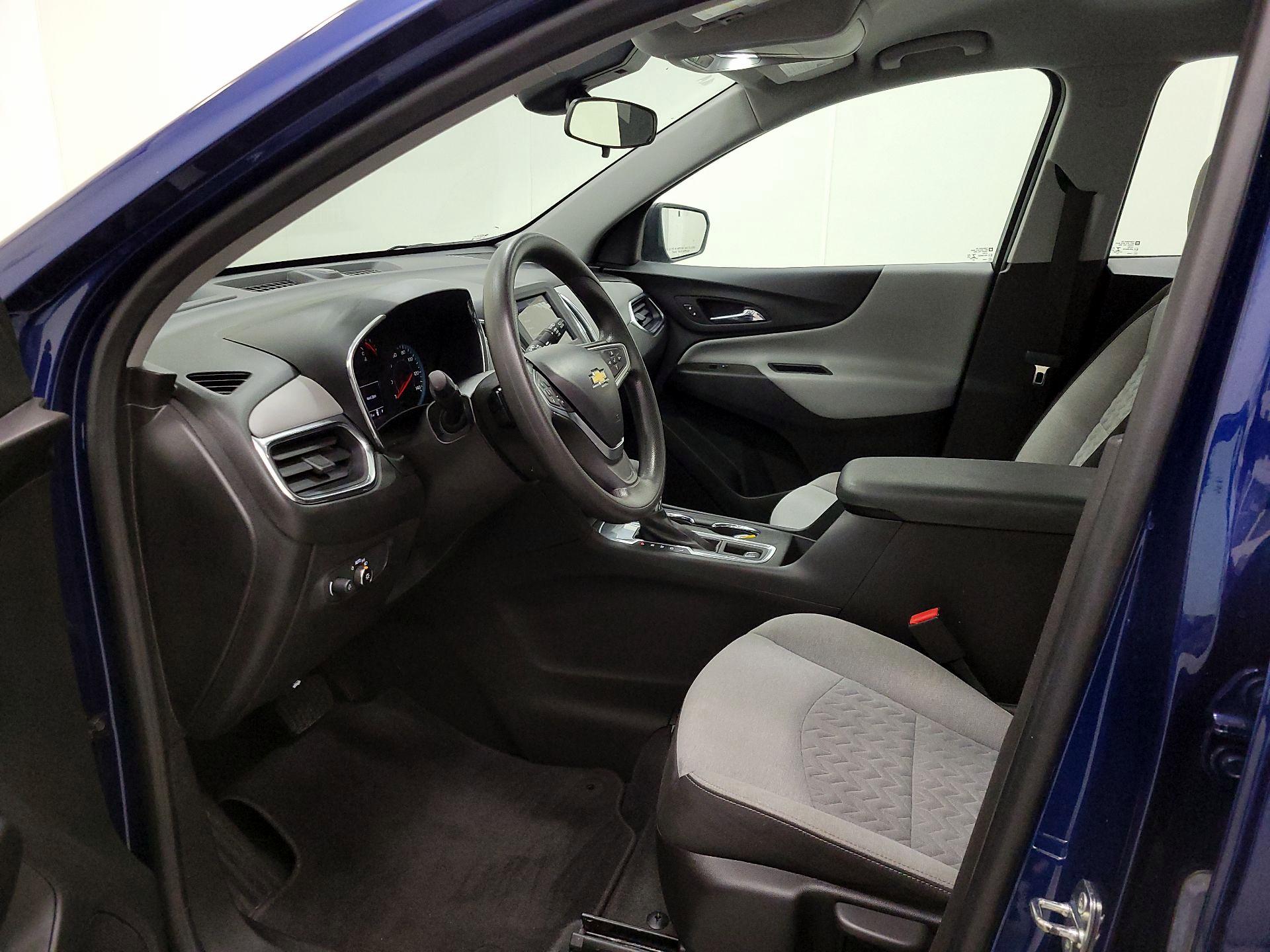 Thumbnail: 2022 Chevrolet Equinox - 11