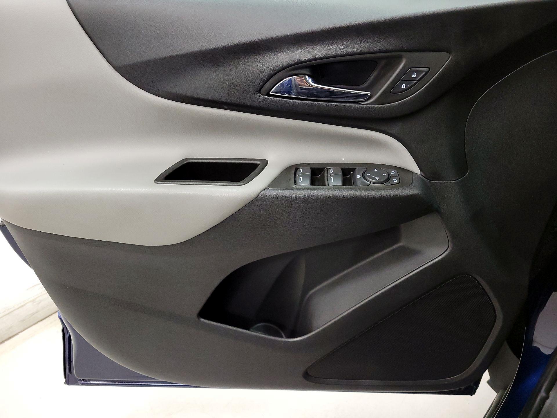 Thumbnail: 2022 Chevrolet Equinox - 12