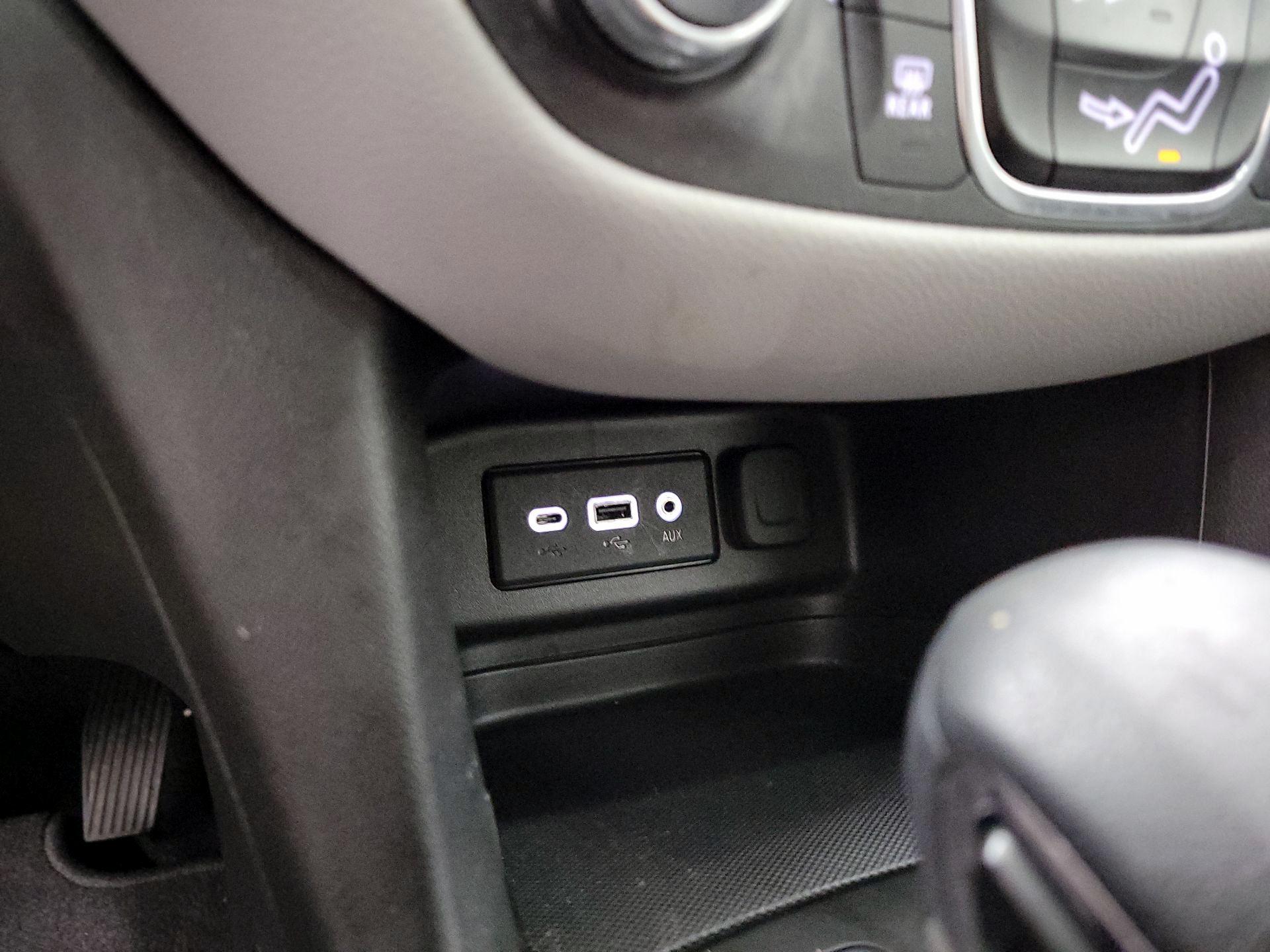 Thumbnail: 2022 Chevrolet Equinox - 18