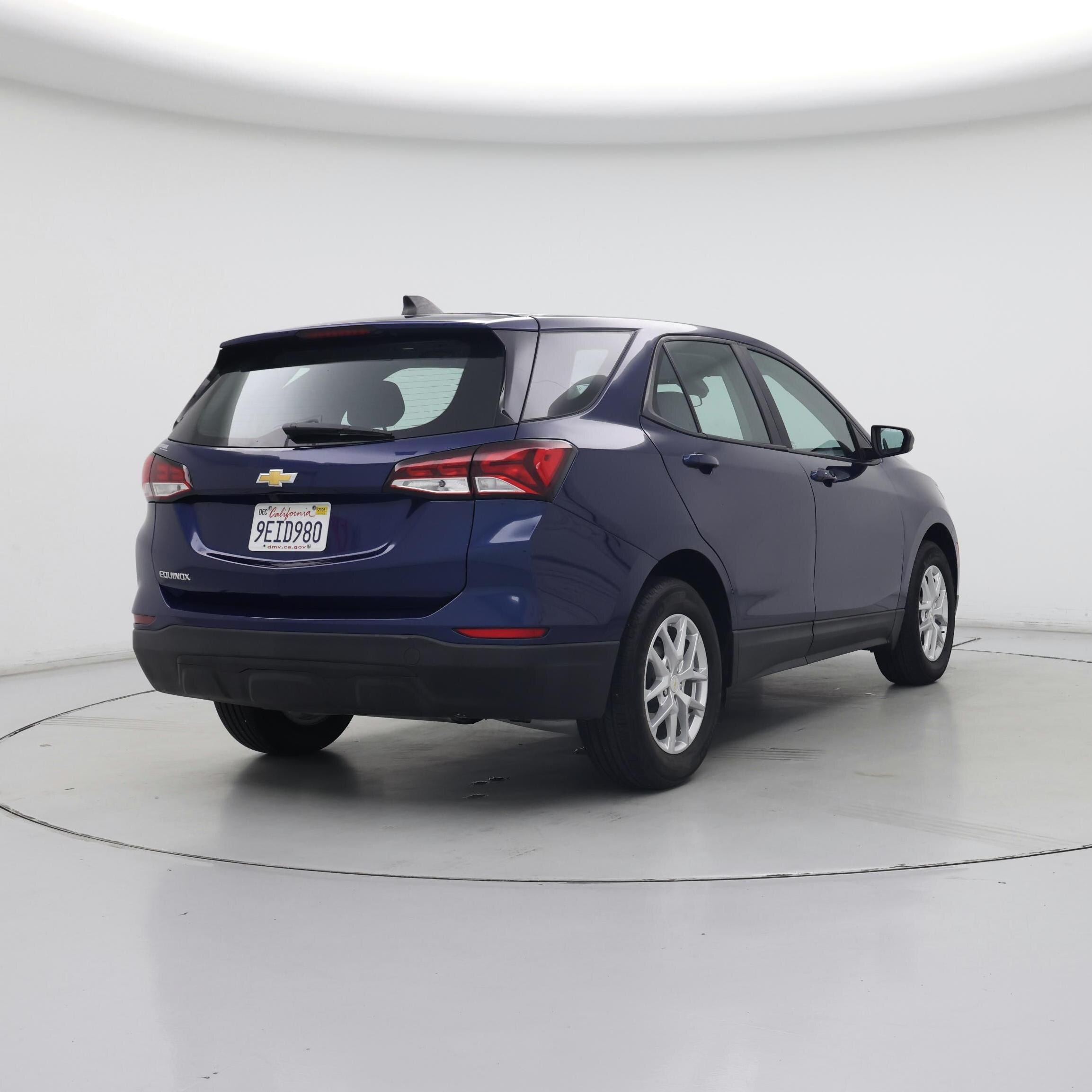 Thumbnail: 2022 Chevrolet Equinox - 8