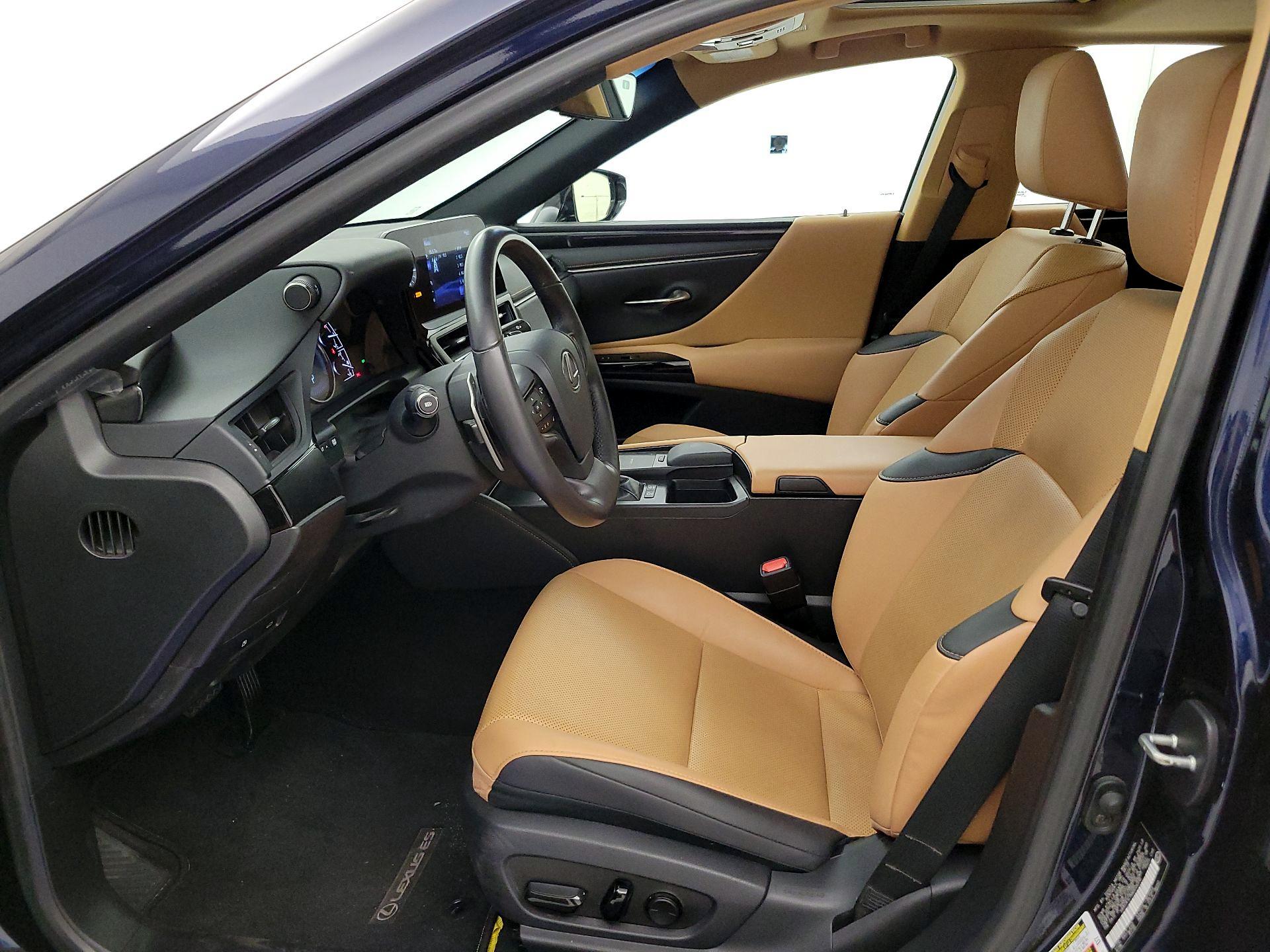 Thumbnail: 2022 Lexus ES - 11