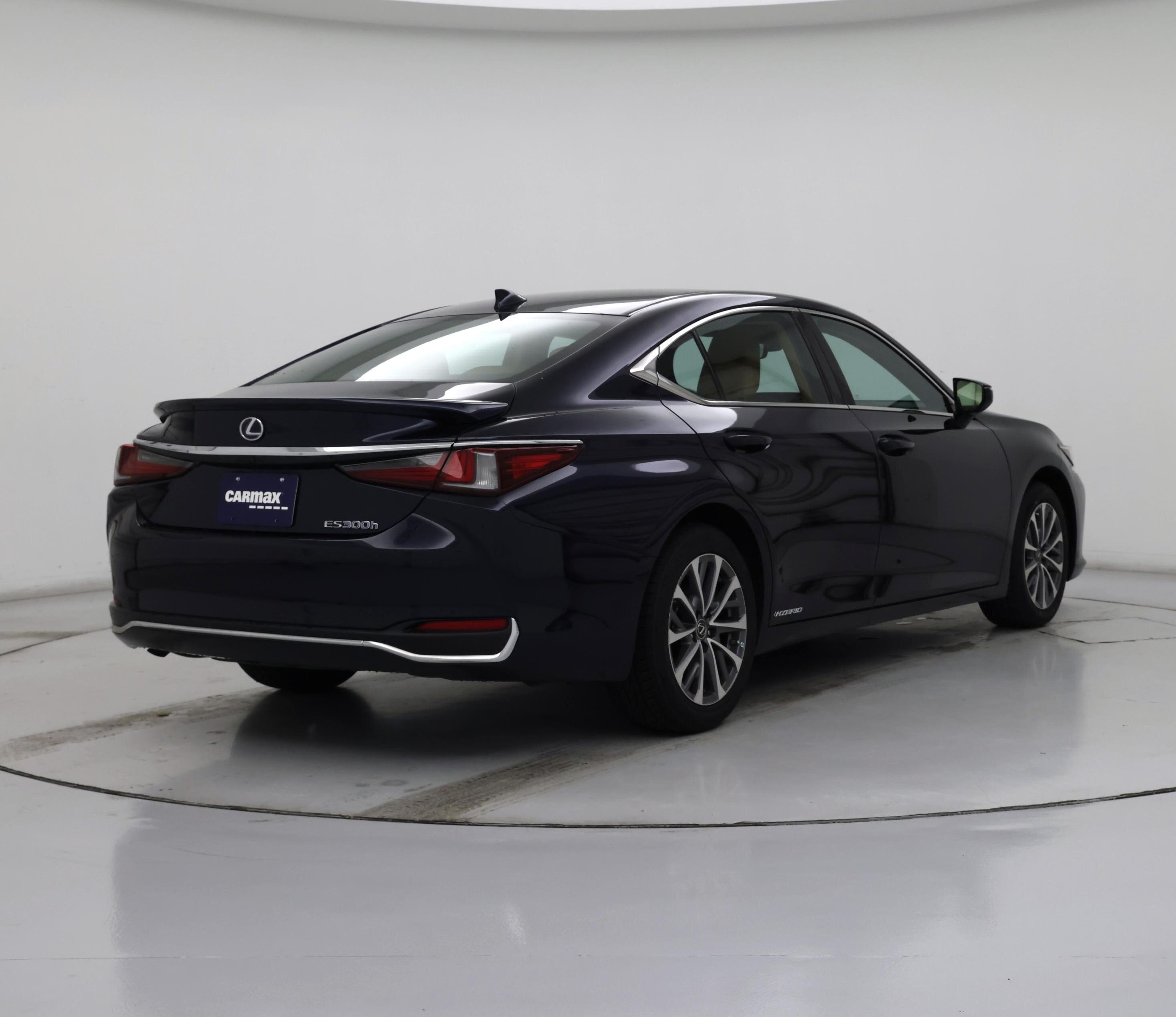 Thumbnail: 2022 Lexus ES - 8
