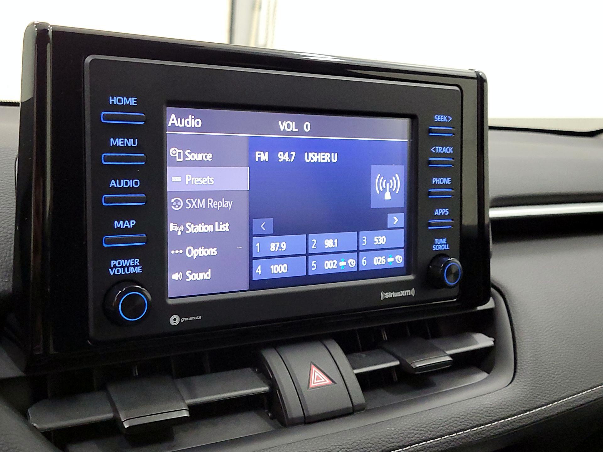 Thumbnail: 2020 Toyota RAV4 - 15