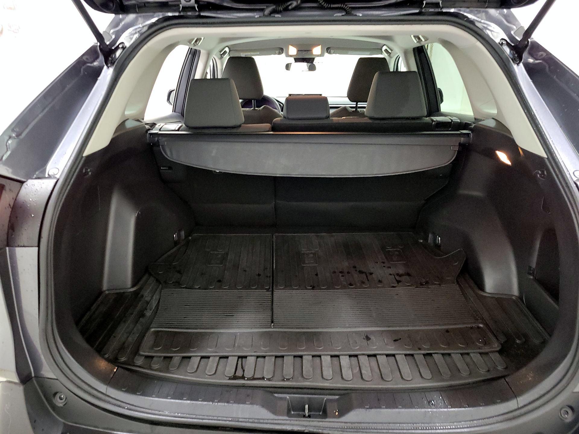 Thumbnail: 2020 Toyota RAV4 - 20