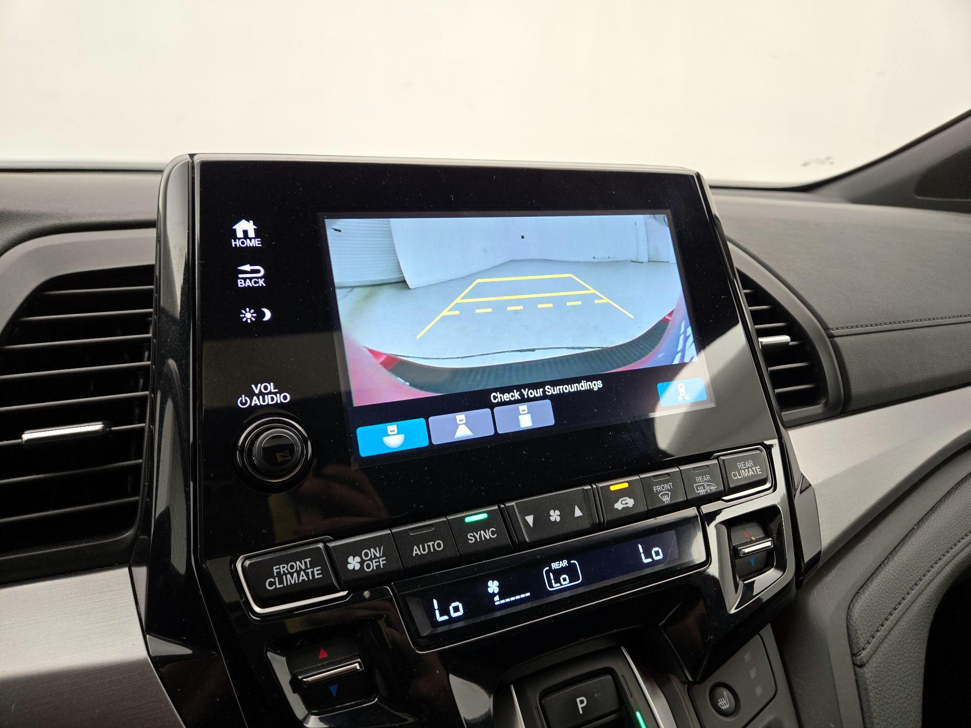 Thumbnail: 2023 Honda Odyssey - 14