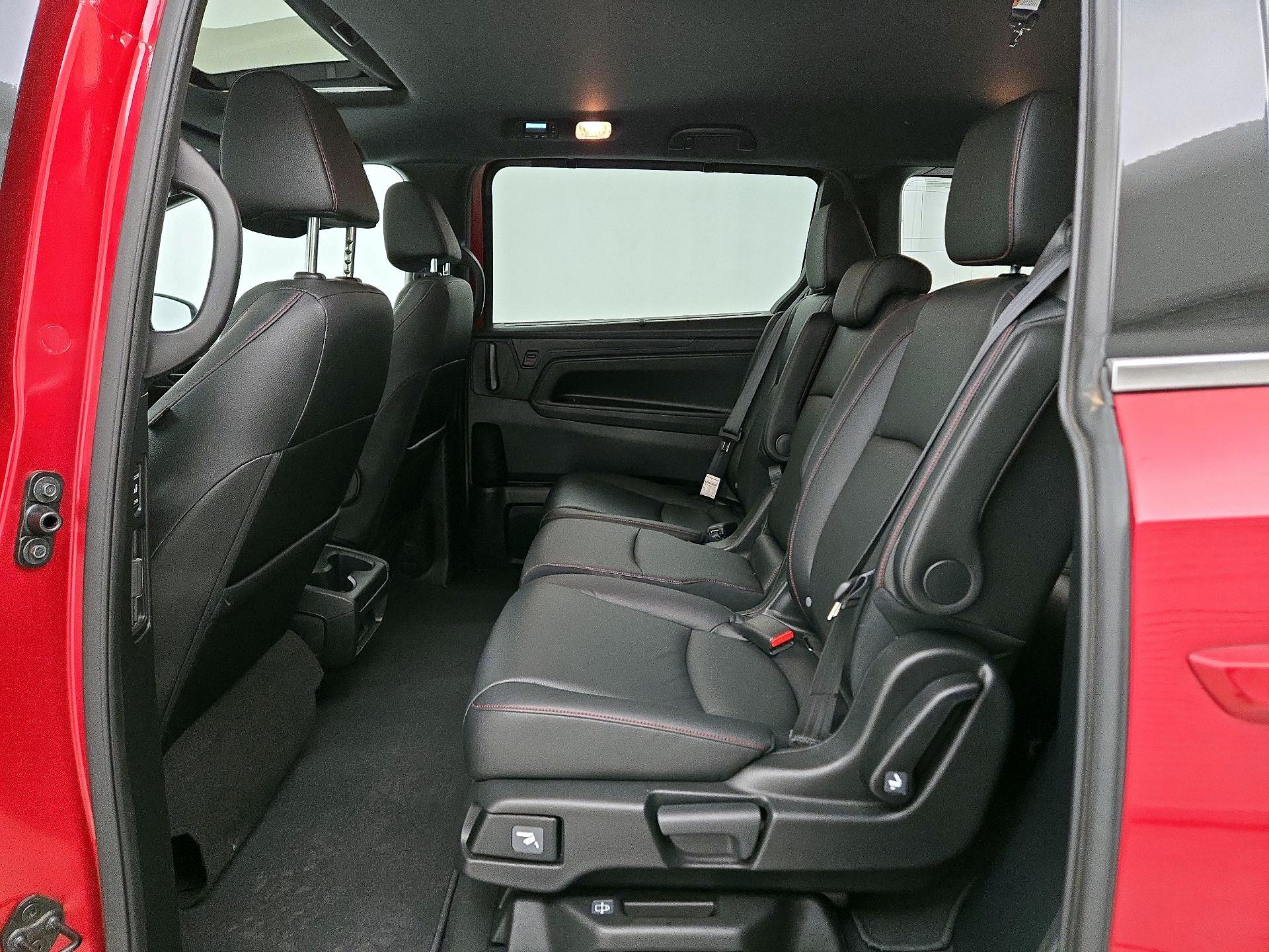 Thumbnail: 2023 Honda Odyssey - 20