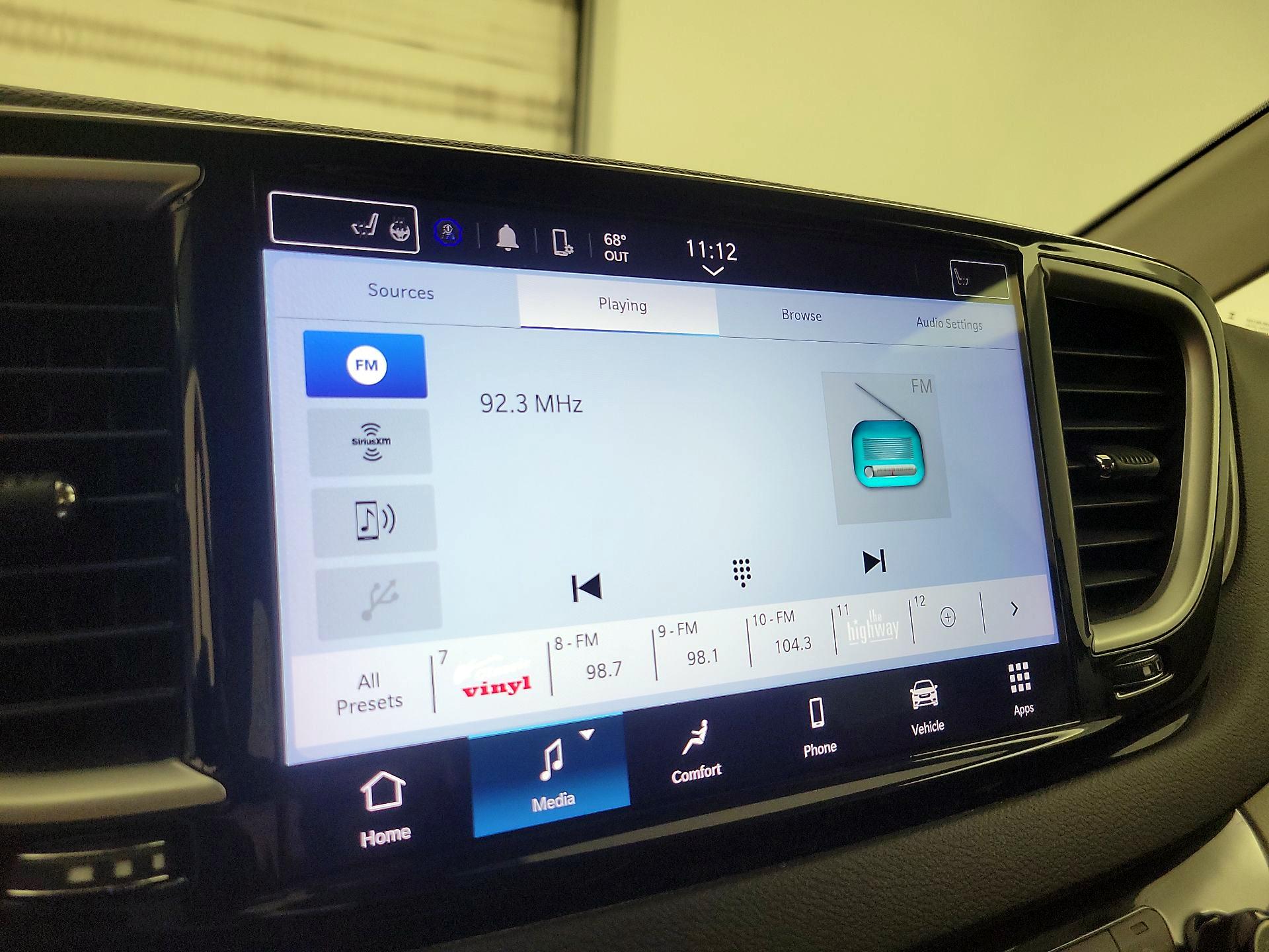 Thumbnail: 2023 Chrysler Pacifica - 15