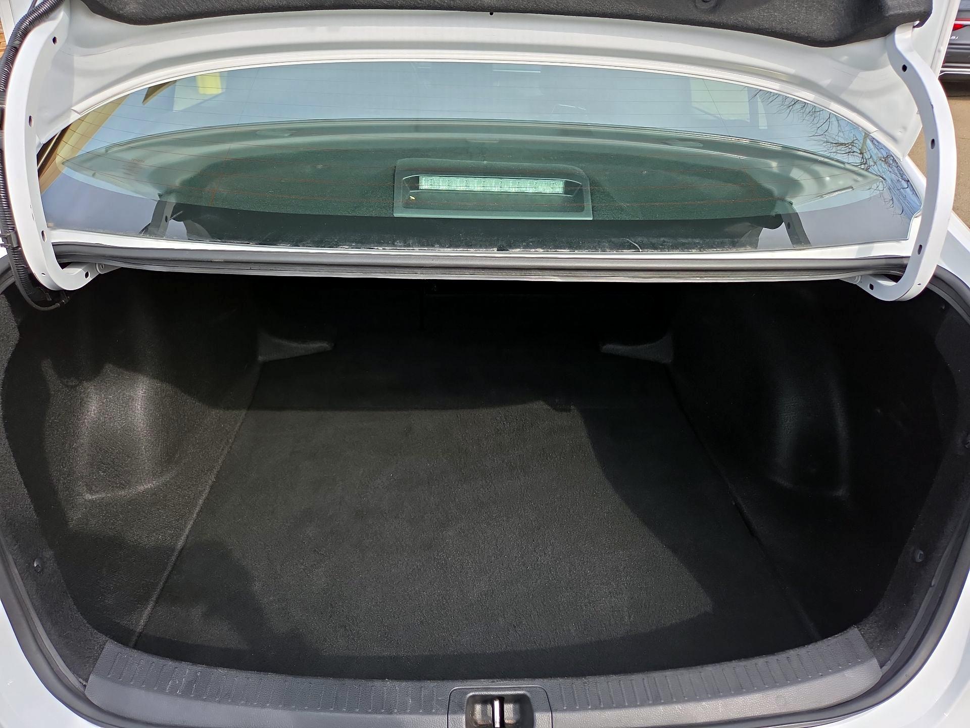 Thumbnail: 2024 Toyota Corolla - 17