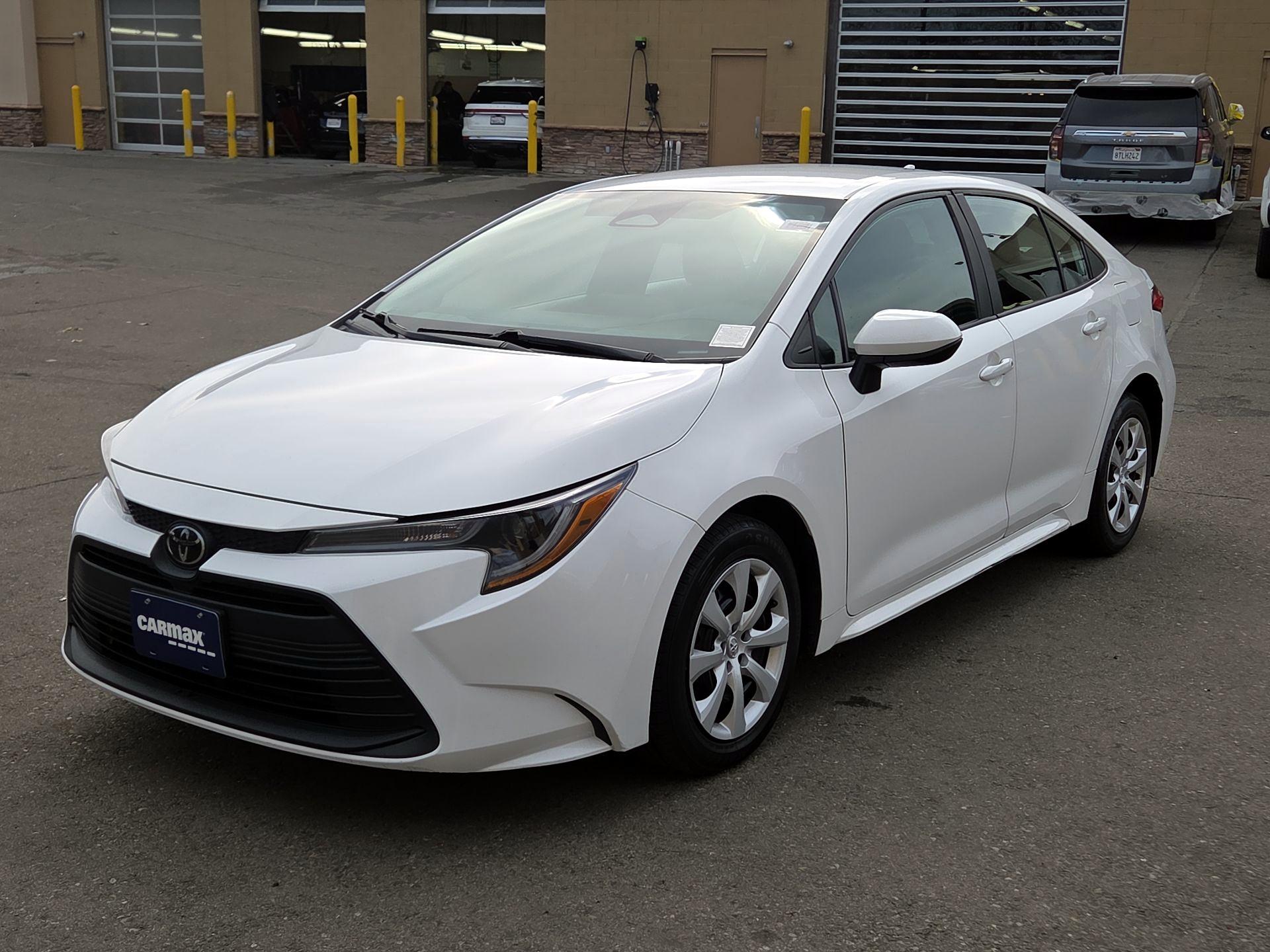 Thumbnail: 2024 Toyota Corolla - 3