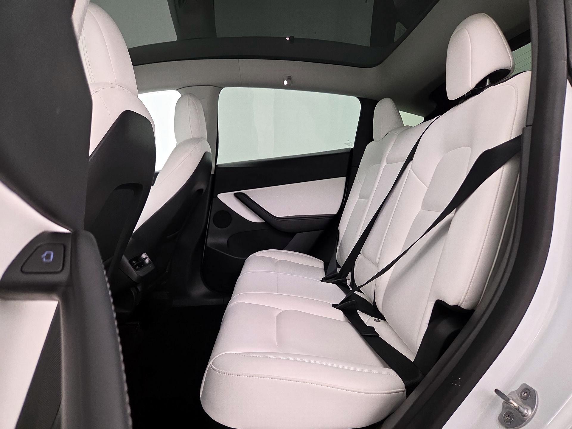 Thumbnail: 2022 Tesla Model Y - 20