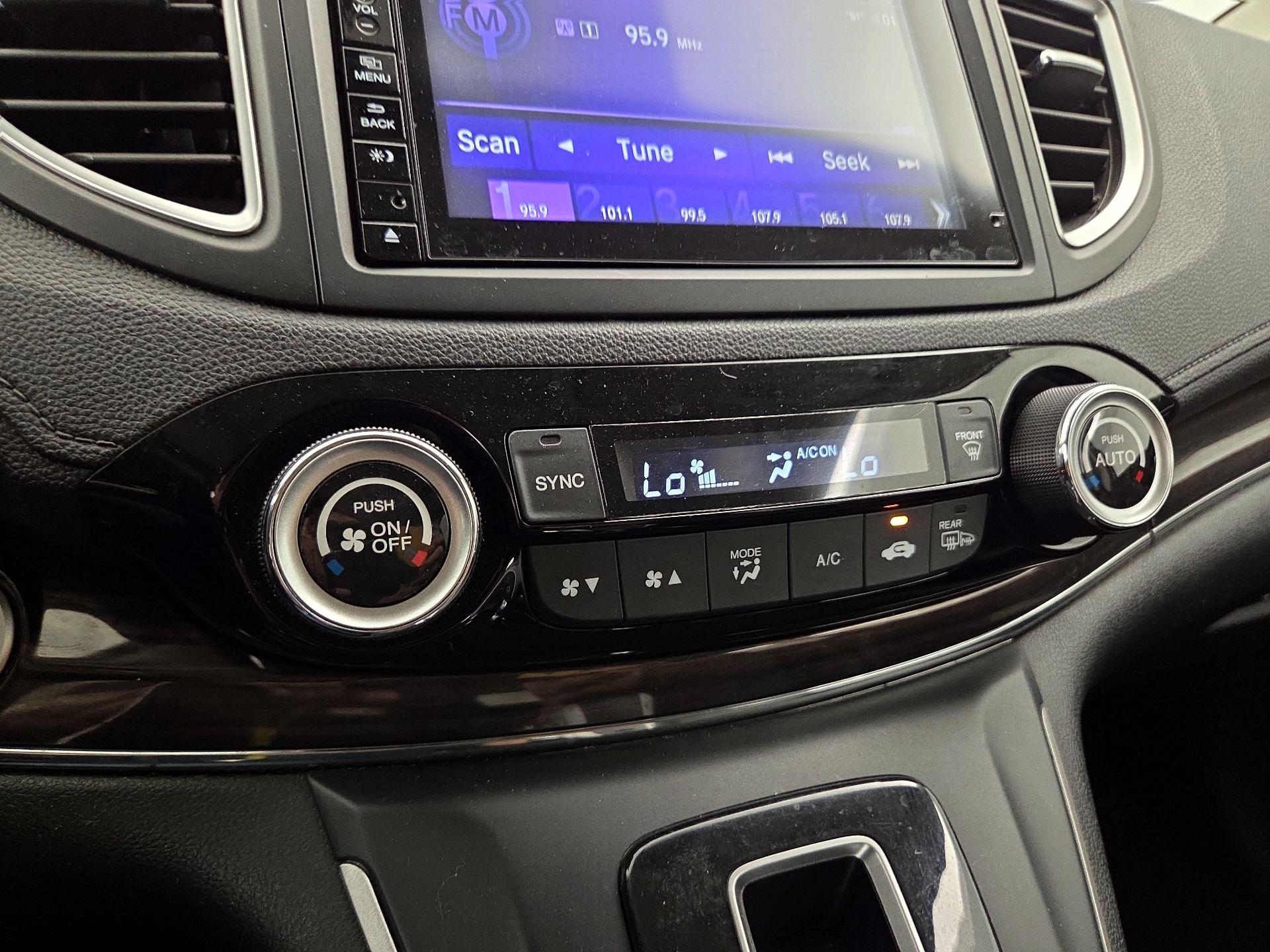 Thumbnail: 2015 Honda CR-V - 16