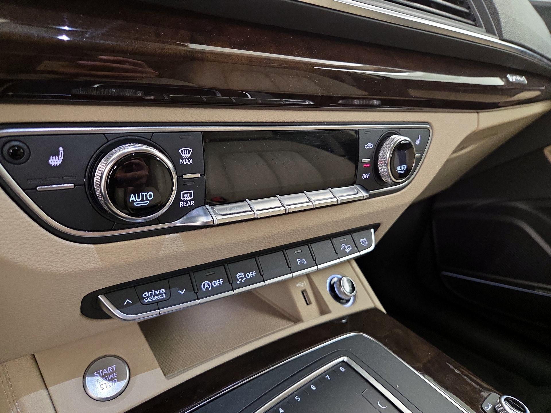 Thumbnail: 2019 Audi Q5 - 16