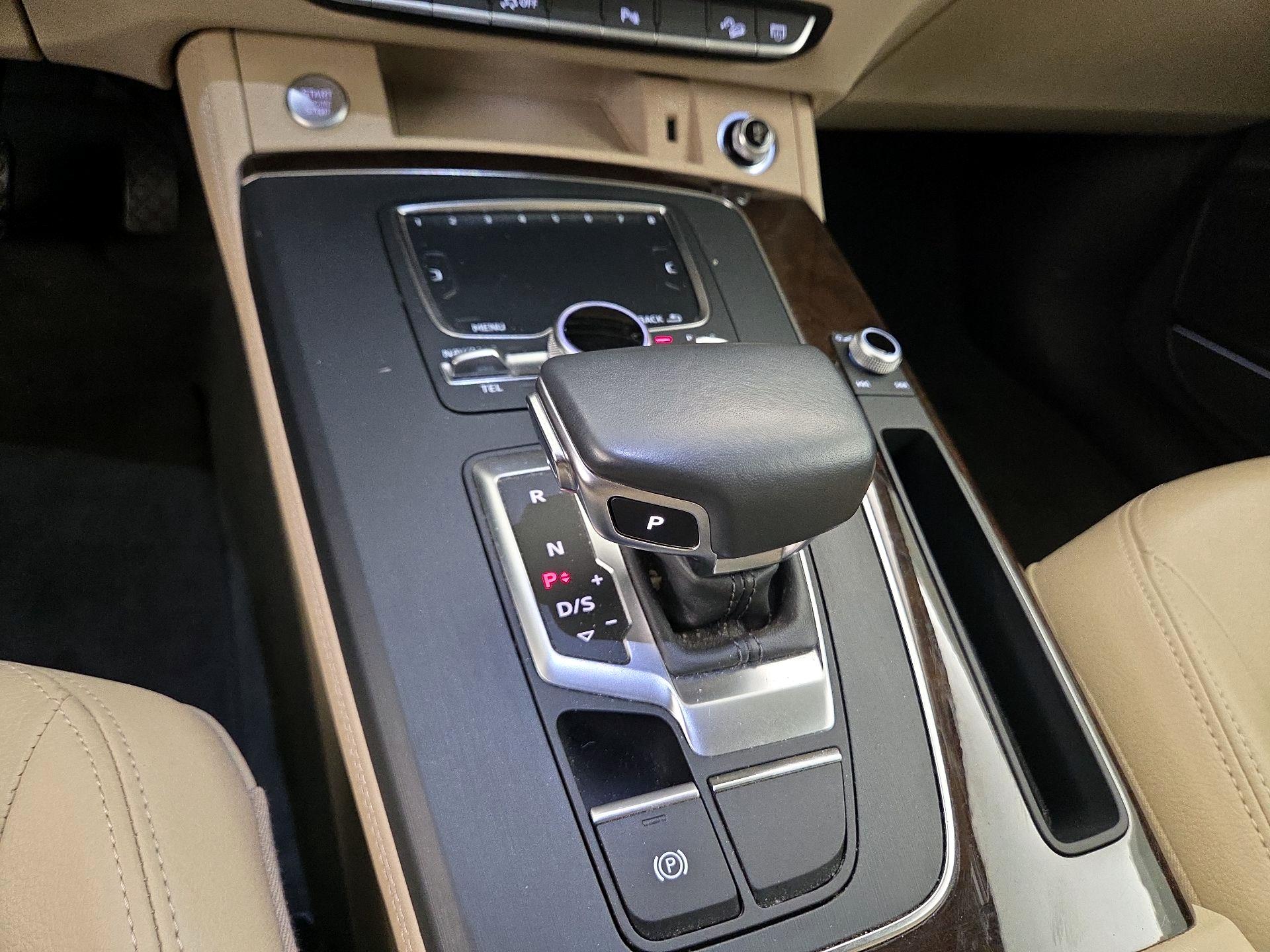 Thumbnail: 2019 Audi Q5 - 17