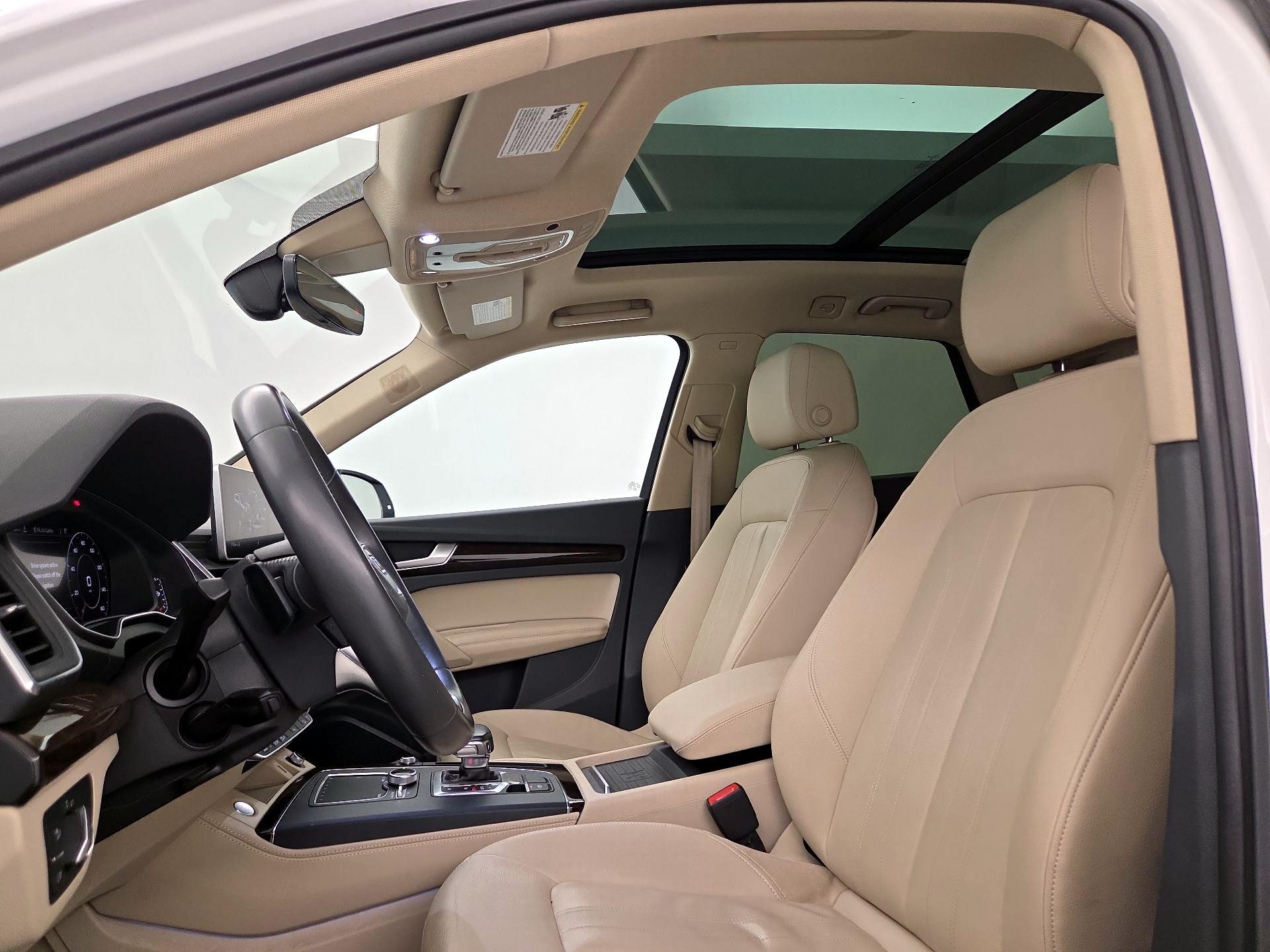 Thumbnail: 2019 Audi Q5 - 19