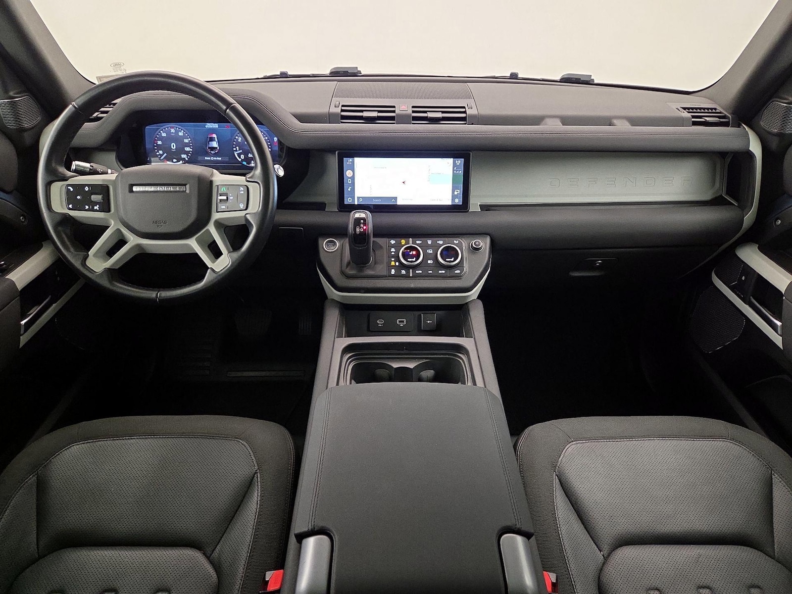 2021 Land Rover Defender S - Photo 10