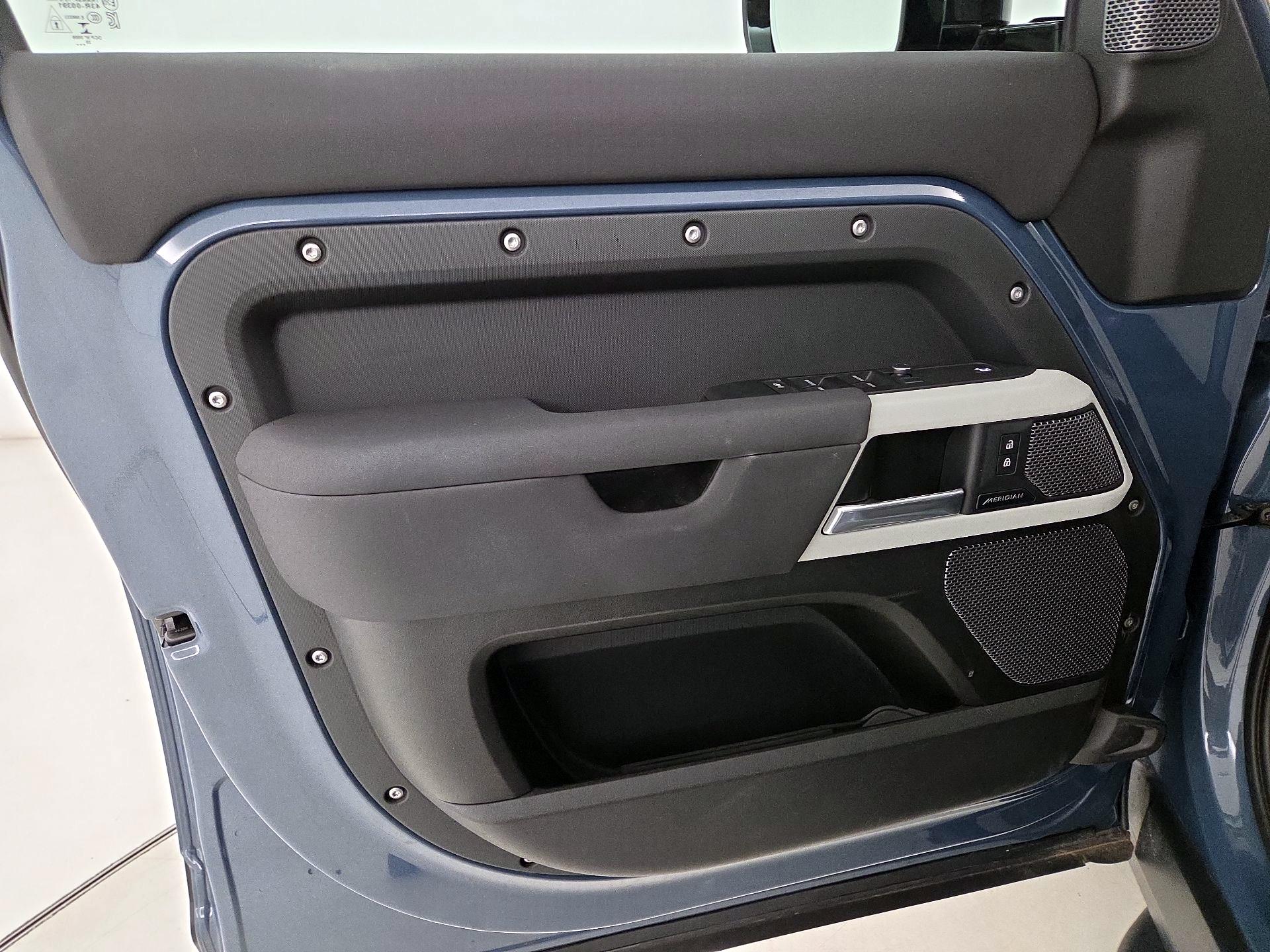 Thumbnail: 2021 Land Rover Defender - 12